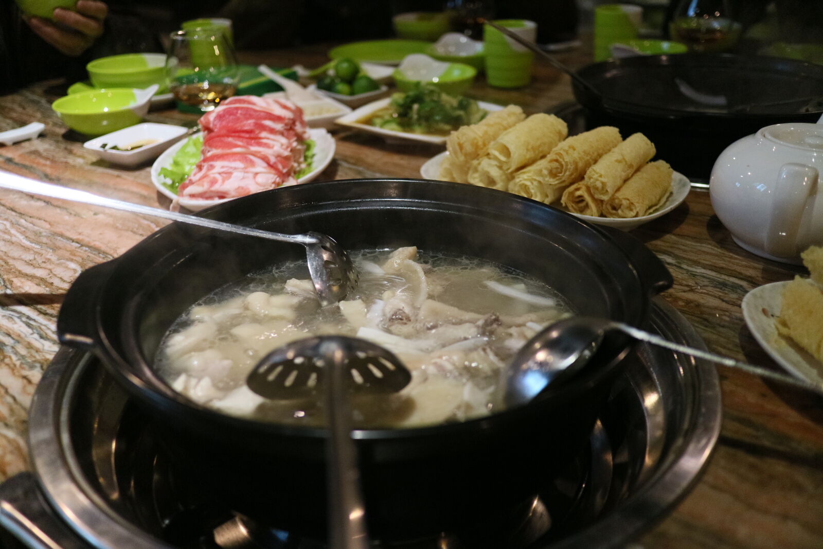 Canon EOS M3 + Canon EF-M 22mm F2 STM sample photo. Food, with, broth, on photography