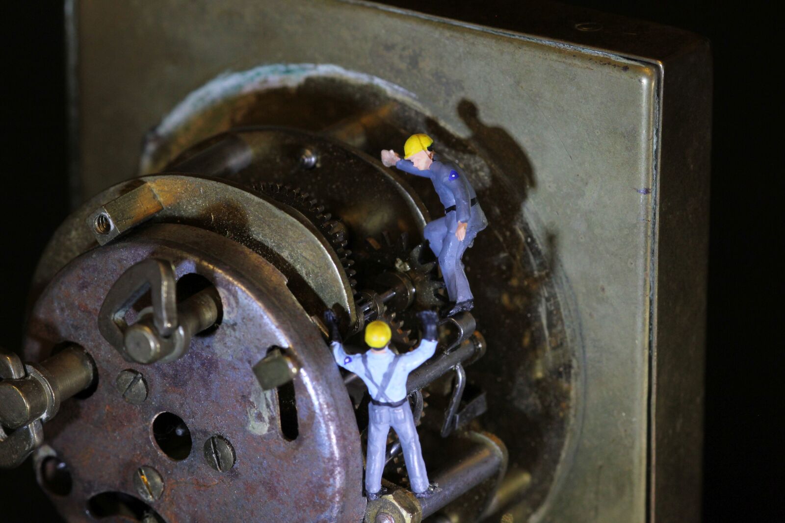 Canon EOS 550D (EOS Rebel T2i / EOS Kiss X4) sample photo. Movement, mechanics, miniature figures photography