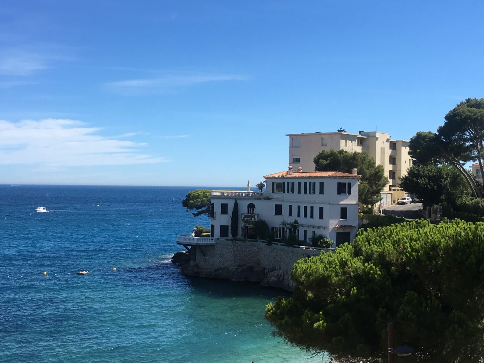 iPhone 6s back camera 4.15mm f/2.2 sample photo. France, cassis, provence photography