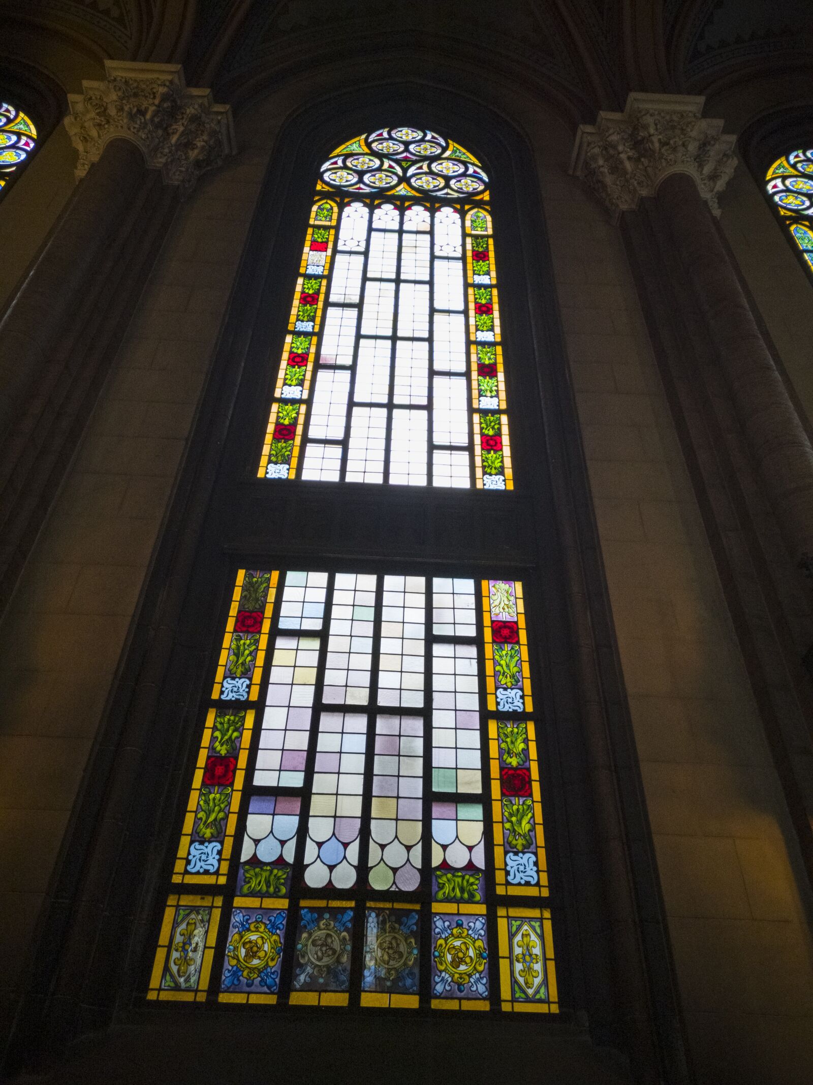 HUAWEI CLT-L09 sample photo. Church, glass, stained glass photography