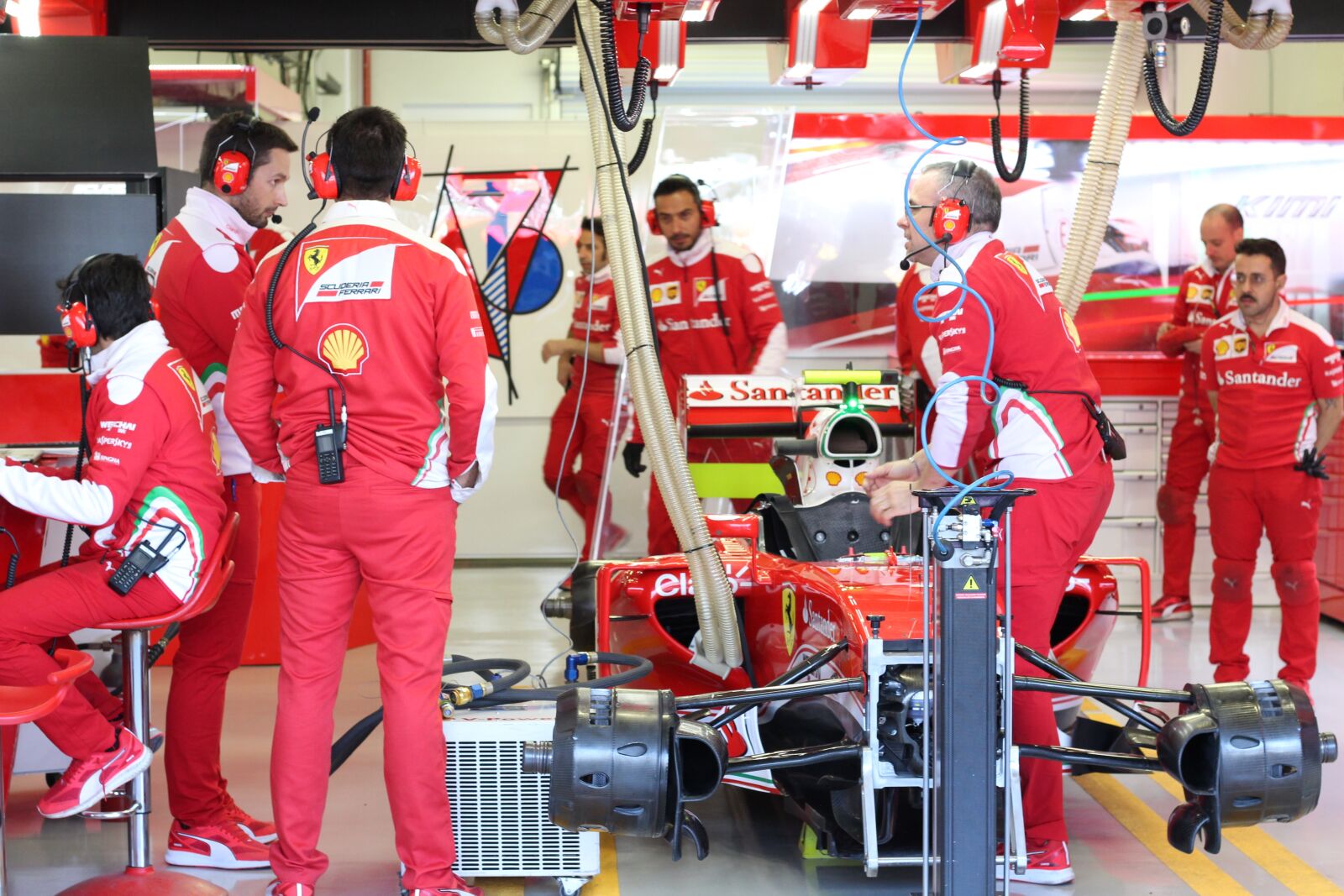 Canon EOS 1300D (EOS Rebel T6 / EOS Kiss X80) sample photo. F1, formula 1, motor racing photography