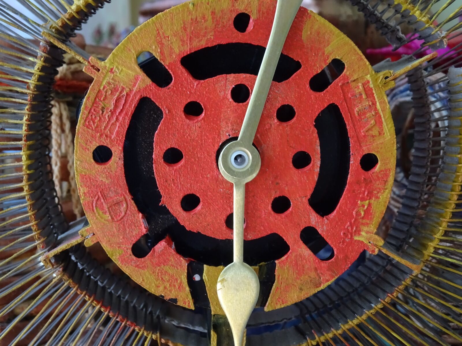 Sony DSC-HX60 sample photo. Clock, time, handmade photography