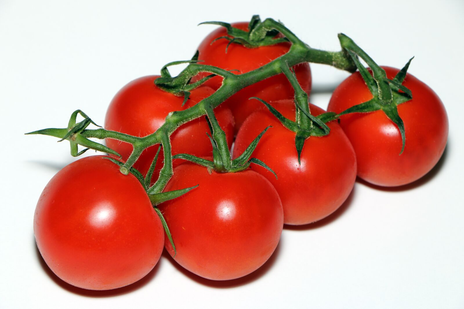 Canon EOS 70D + Canon EF-S 18-135mm F3.5-5.6 IS STM sample photo. Tomato, vegetable, food photography