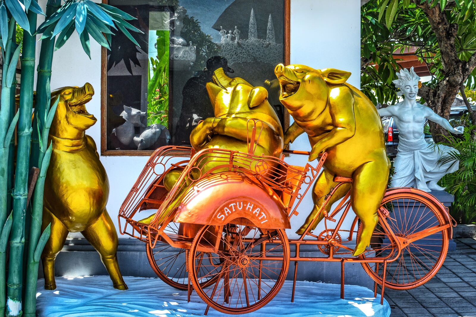 Nikon D5200 sample photo. Bali, uc silver, architecture photography