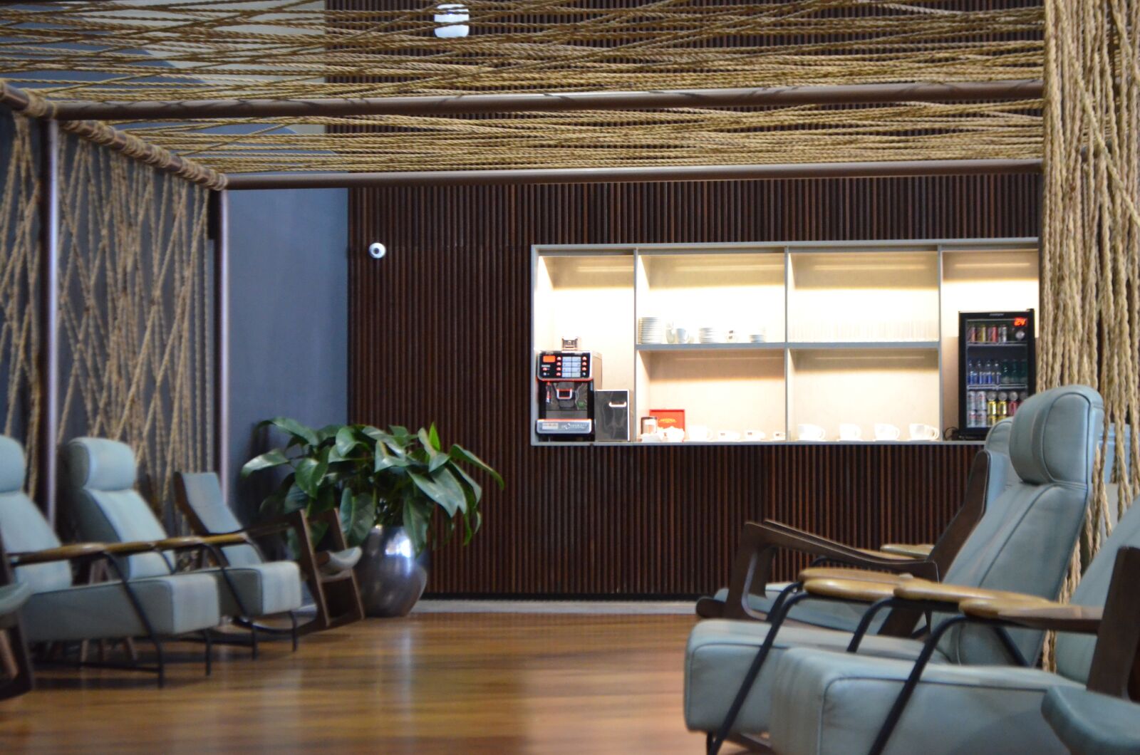 Nikon D5100 sample photo. Vip lounge, airport, guarulhos photography