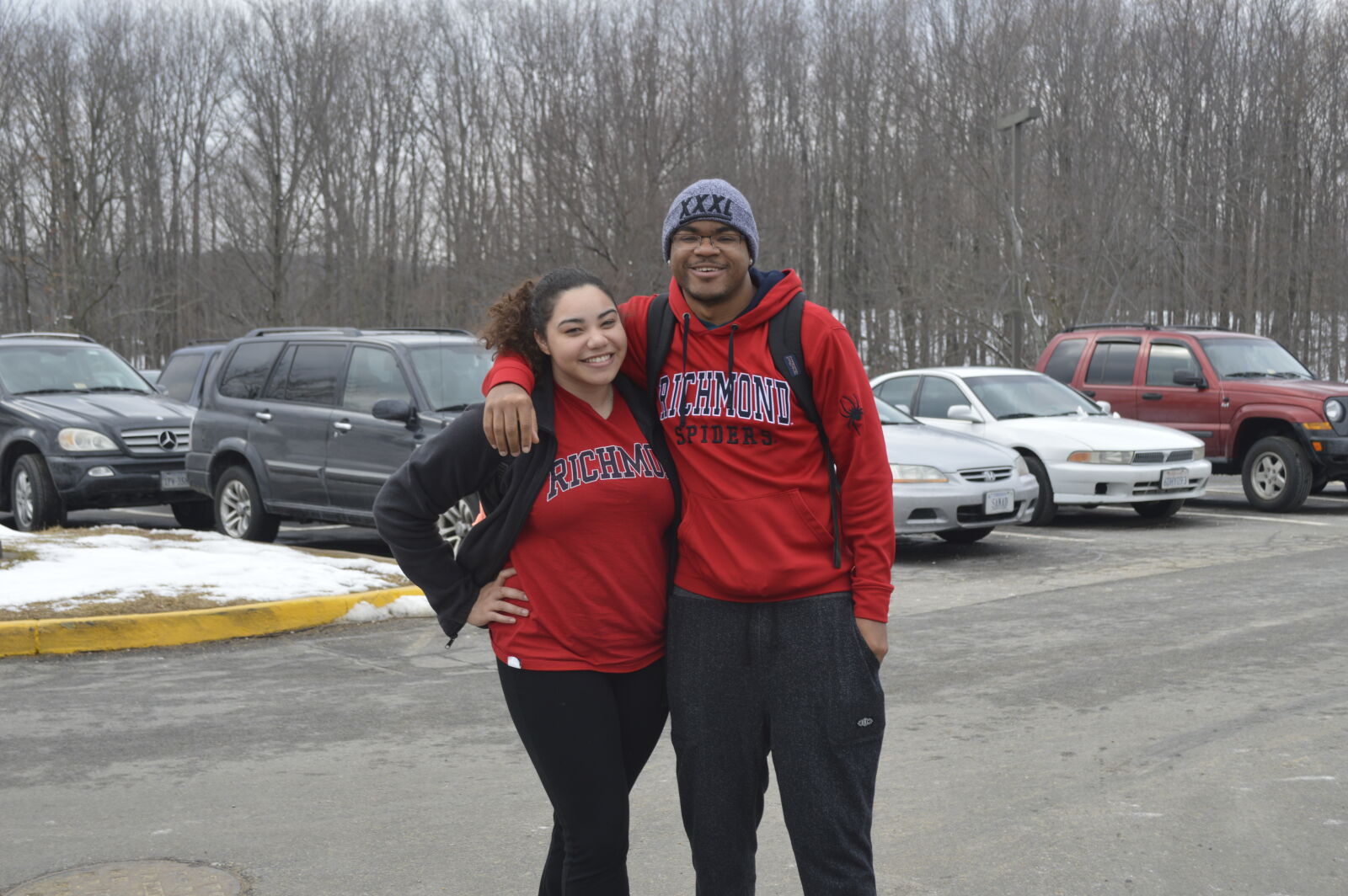 Nikon D3200 sample photo. Cold, ethnic, overcast, parking photography