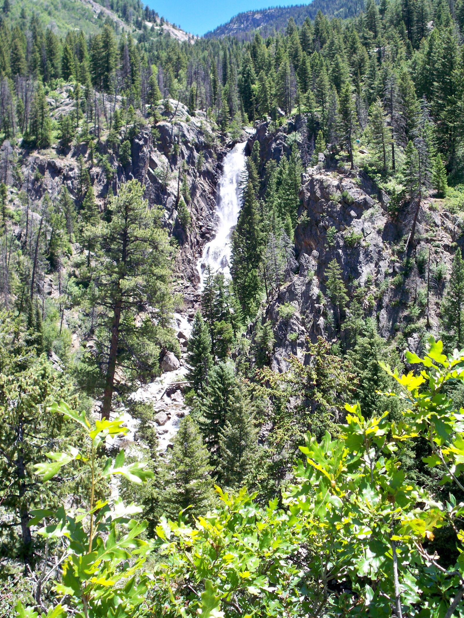 Kodak EASYSHARE M1093 IS DIGITAL CAMERA sample photo. Mountains, nature photography