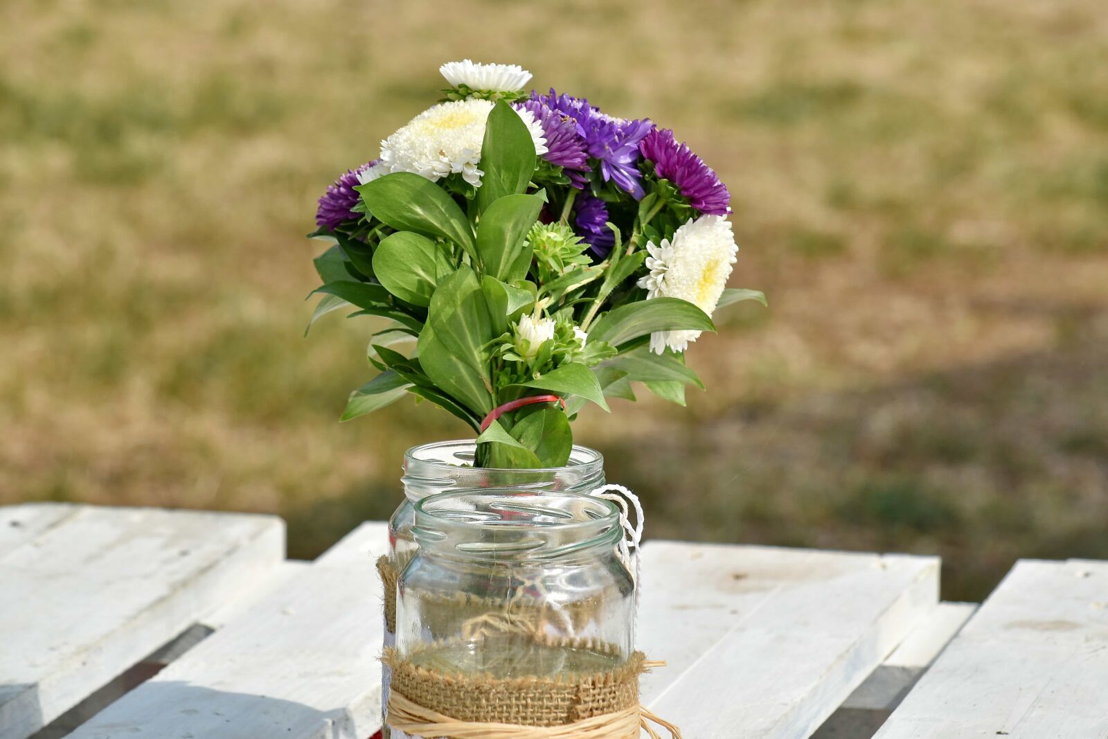 Nikon D5500 sample photo. Arrangement, bouquet, desk, jar photography