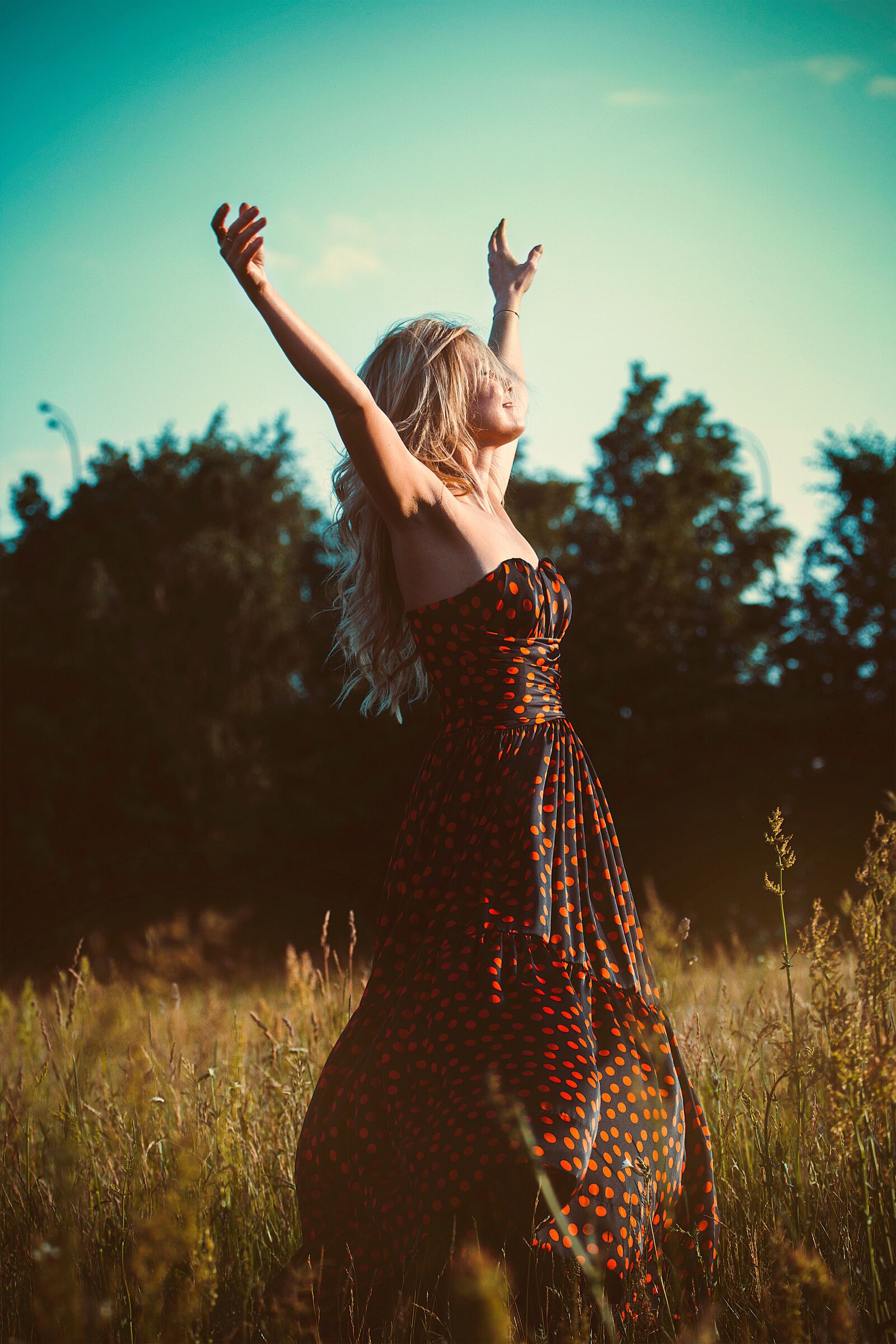 Canon EOS 60D sample photo. Freedom, girl, dress photography