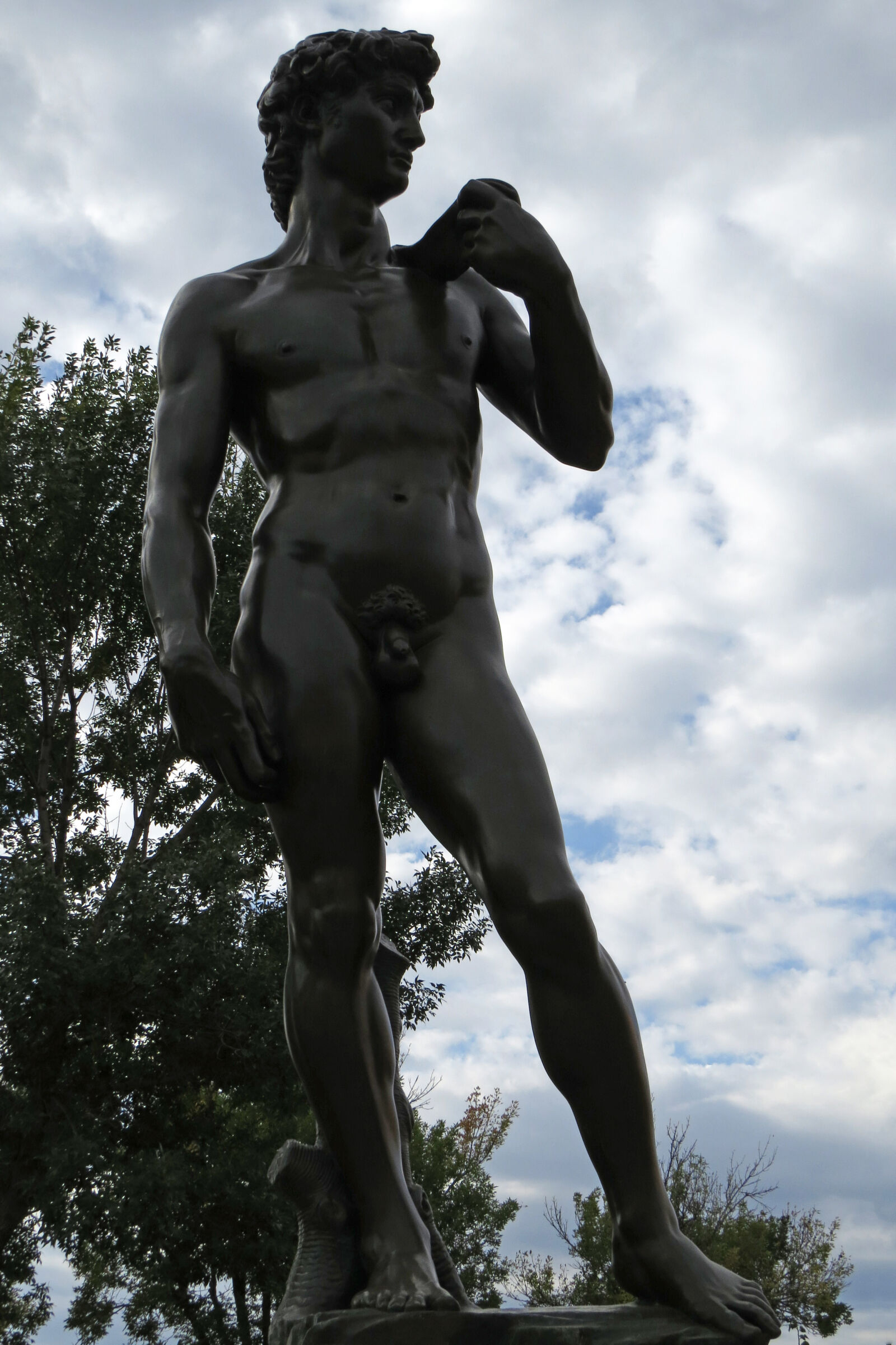 Canon PowerShot SX50 HS sample photo. Statue photography