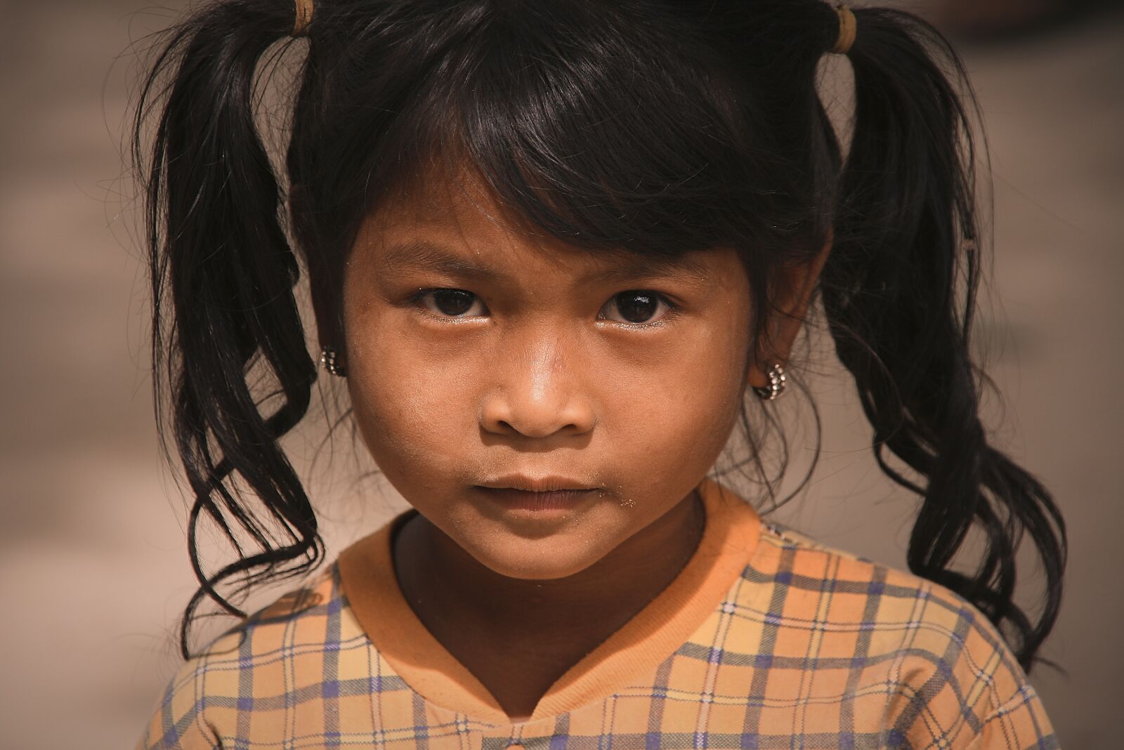 Canon EOS 400D (EOS Digital Rebel XTi / EOS Kiss Digital X) sample photo. Girl, child, braids photography