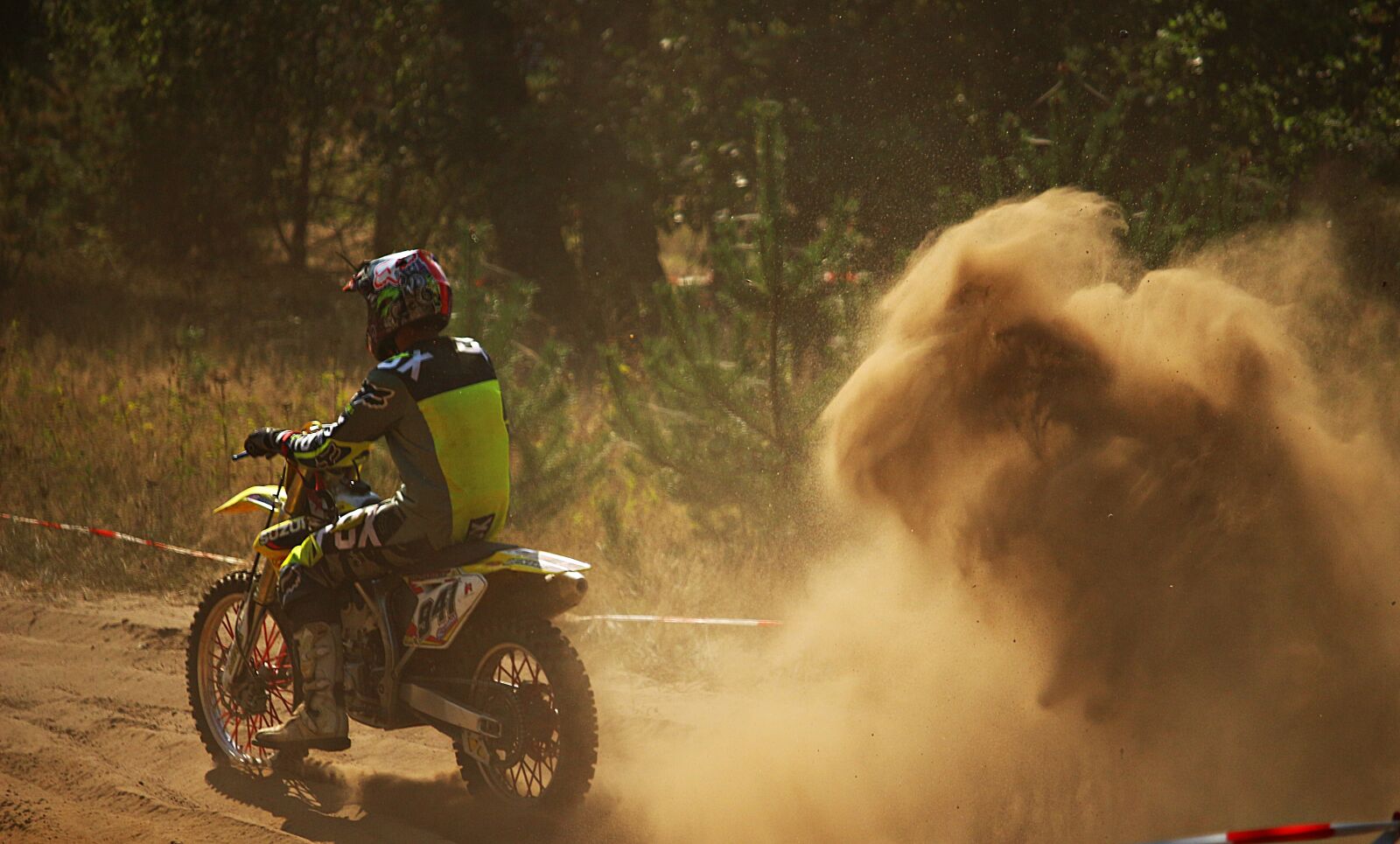 Canon EOS 100D (EOS Rebel SL1 / EOS Kiss X7) sample photo. Motocross, enduro, motorsport photography