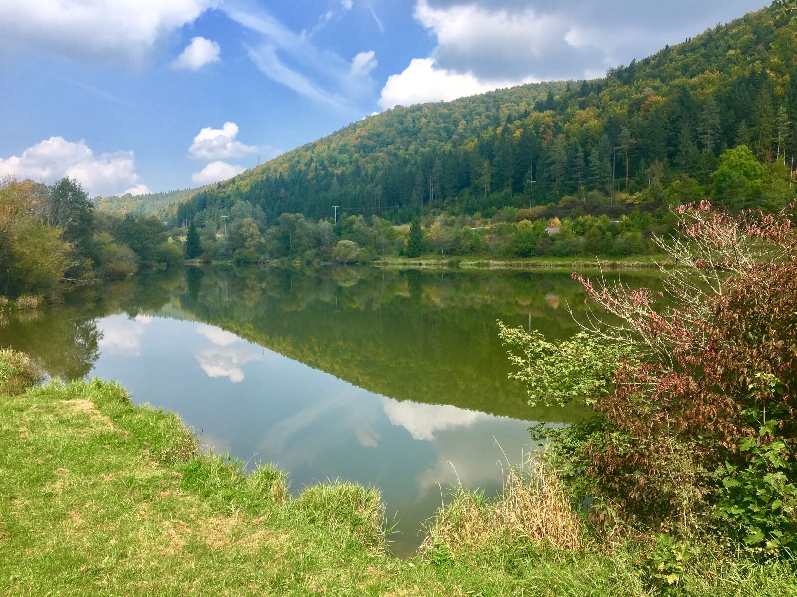 iPhone 6s back camera 4.15mm f/2.2 sample photo. Lake, tuttlingen, esslingen photography