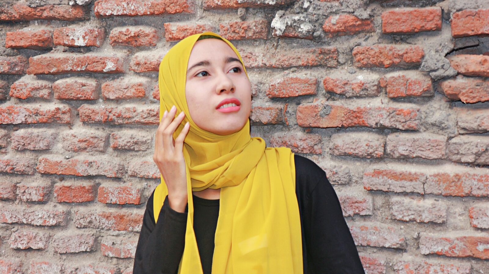 Canon EF-M 18-150mm F3.5-6.3 IS STM sample photo. Hijab, ramadhan, moslem photography