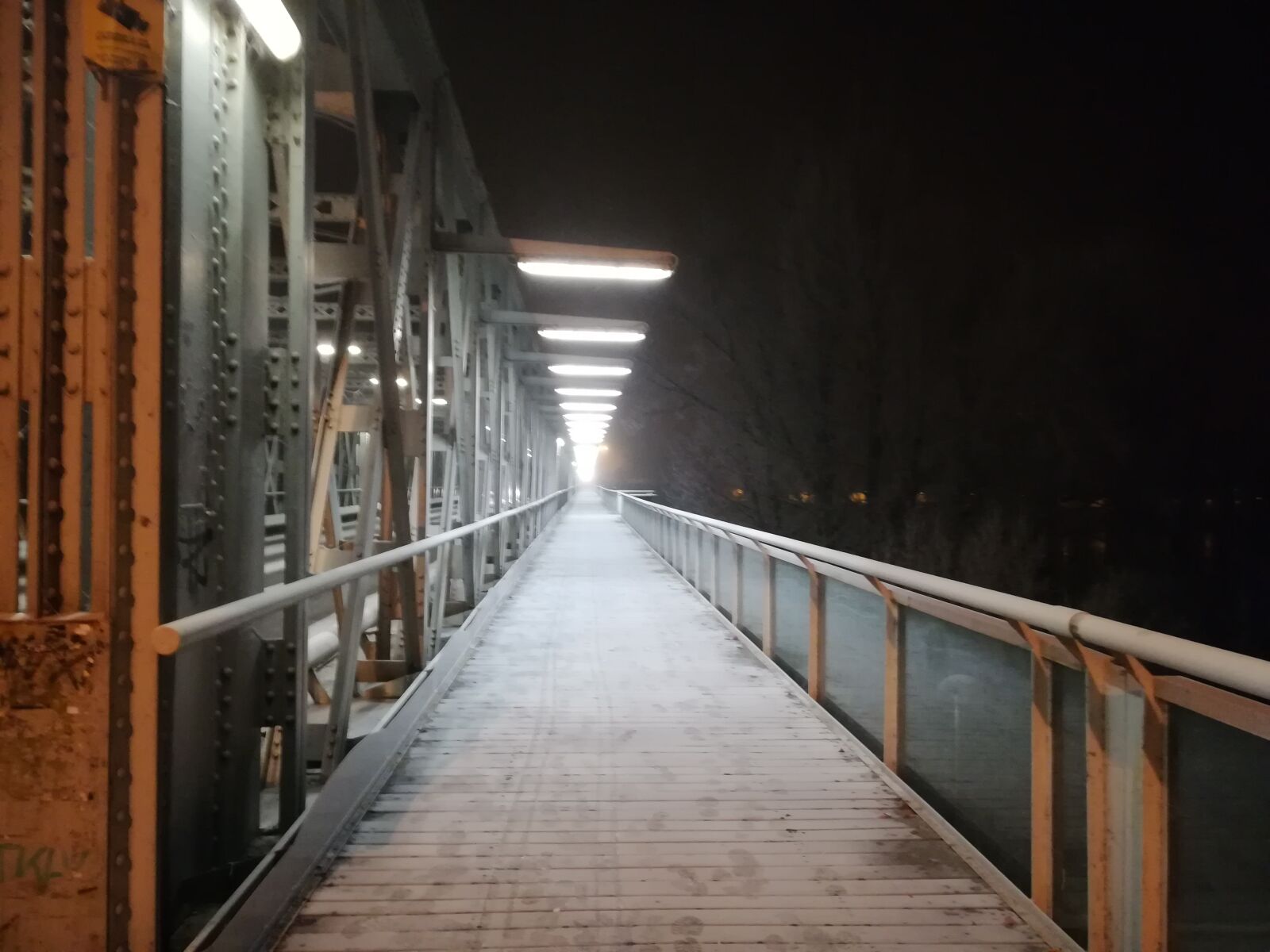 HUAWEI PRA-LX1 sample photo. Puente, noche, bridge photography