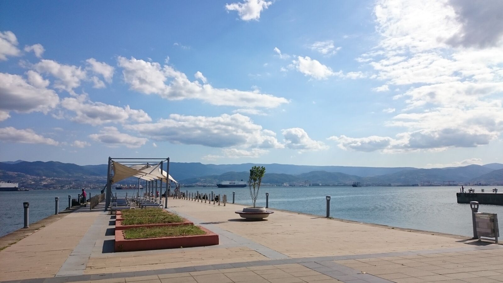 Sony Xperia Z1 sample photo. Seaside, blue sky, clouds photography