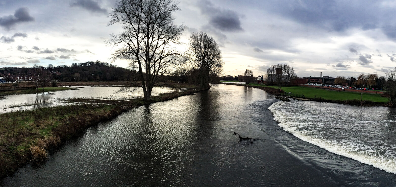 iPhone 5s back camera 4.15mm f/2.2 sample photo. Burton, burton, bridge, clouds photography