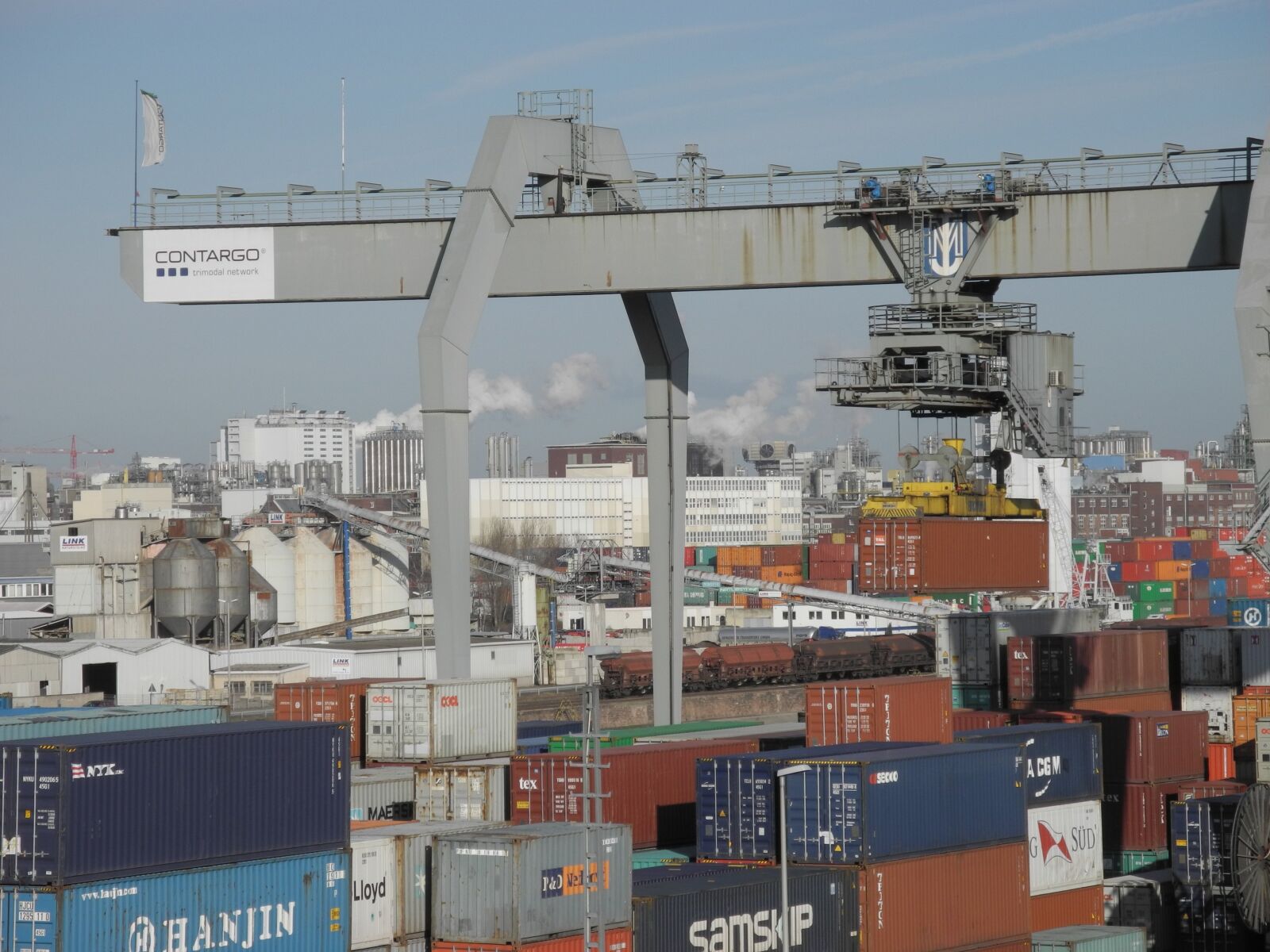 Nikon Coolpix P7100 sample photo. Container, port, rhine photography
