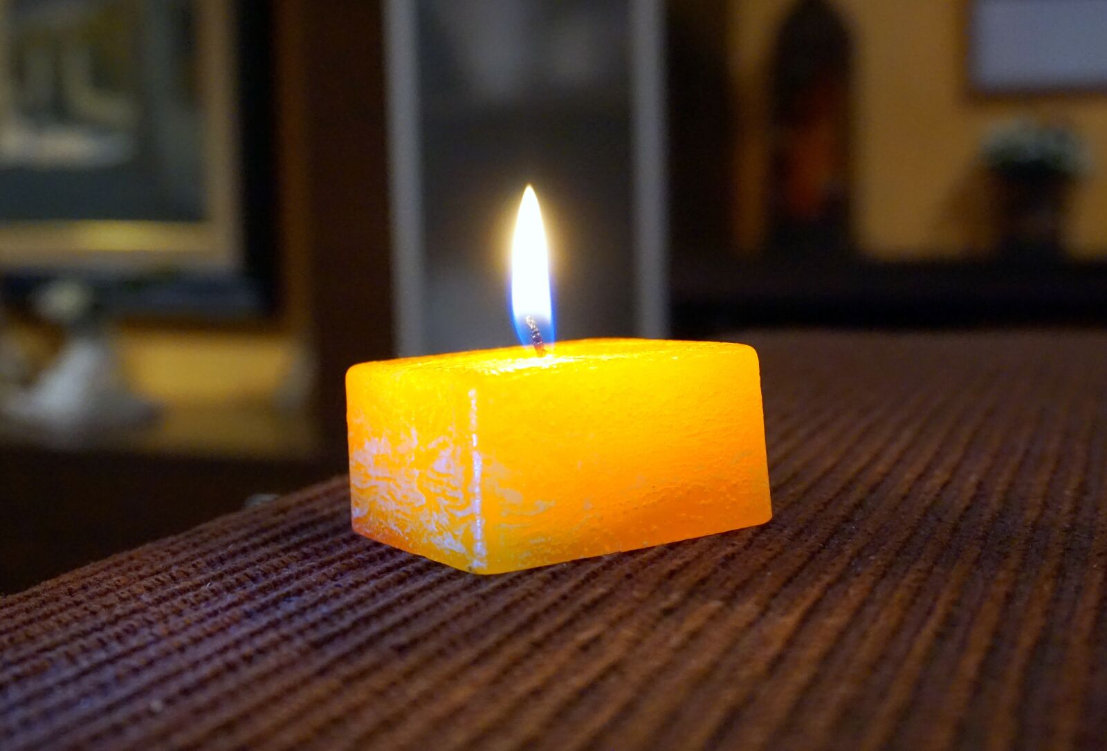 Sony a6000 sample photo. Sailing, wax, flame photography