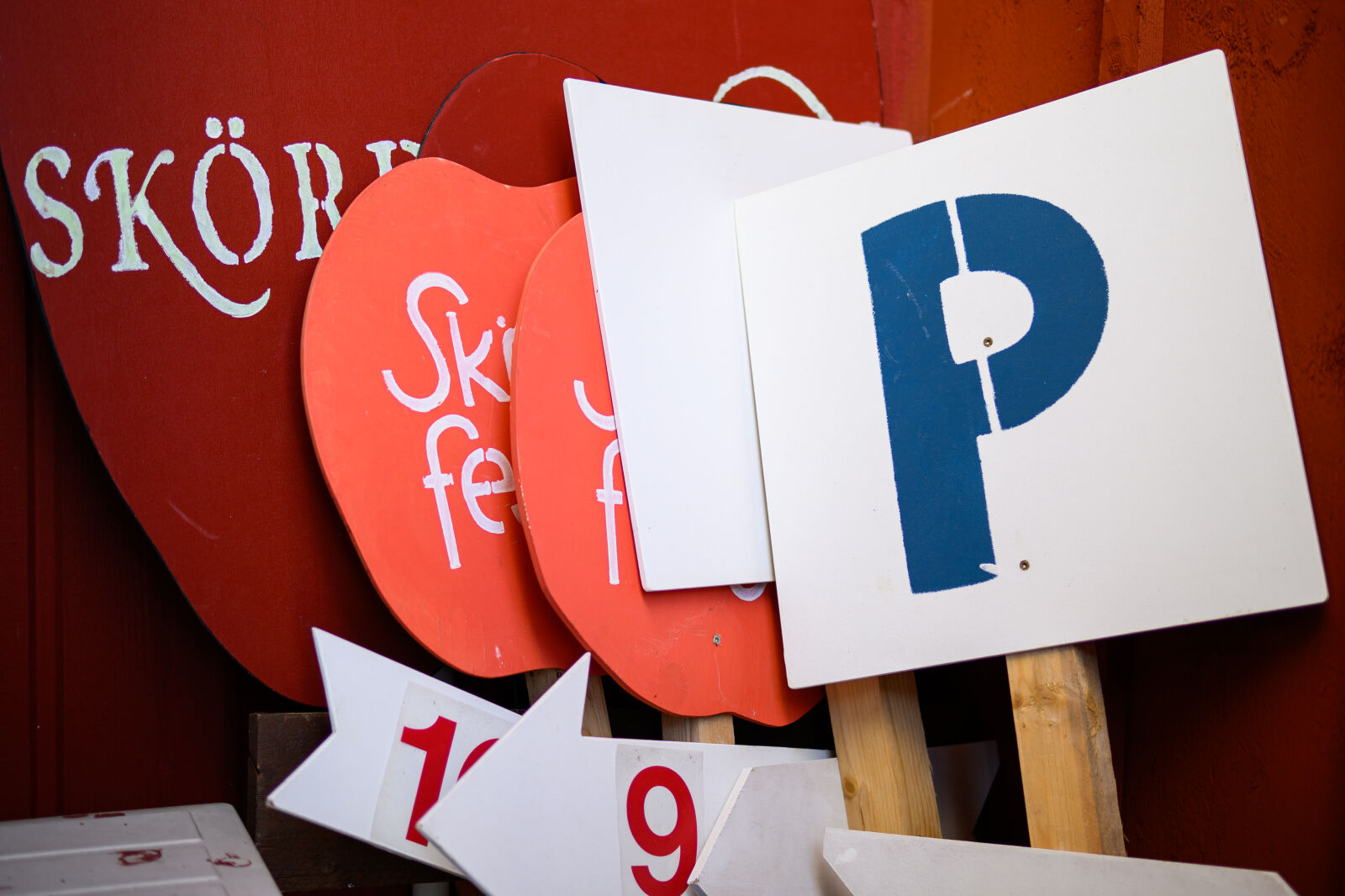30mm F1.4 DC DN | Contemporary 016 sample photo. Parking spot signs photography