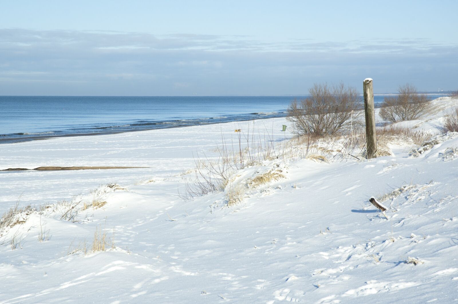 Nikon D70s sample photo. Beach, snow, sea photography