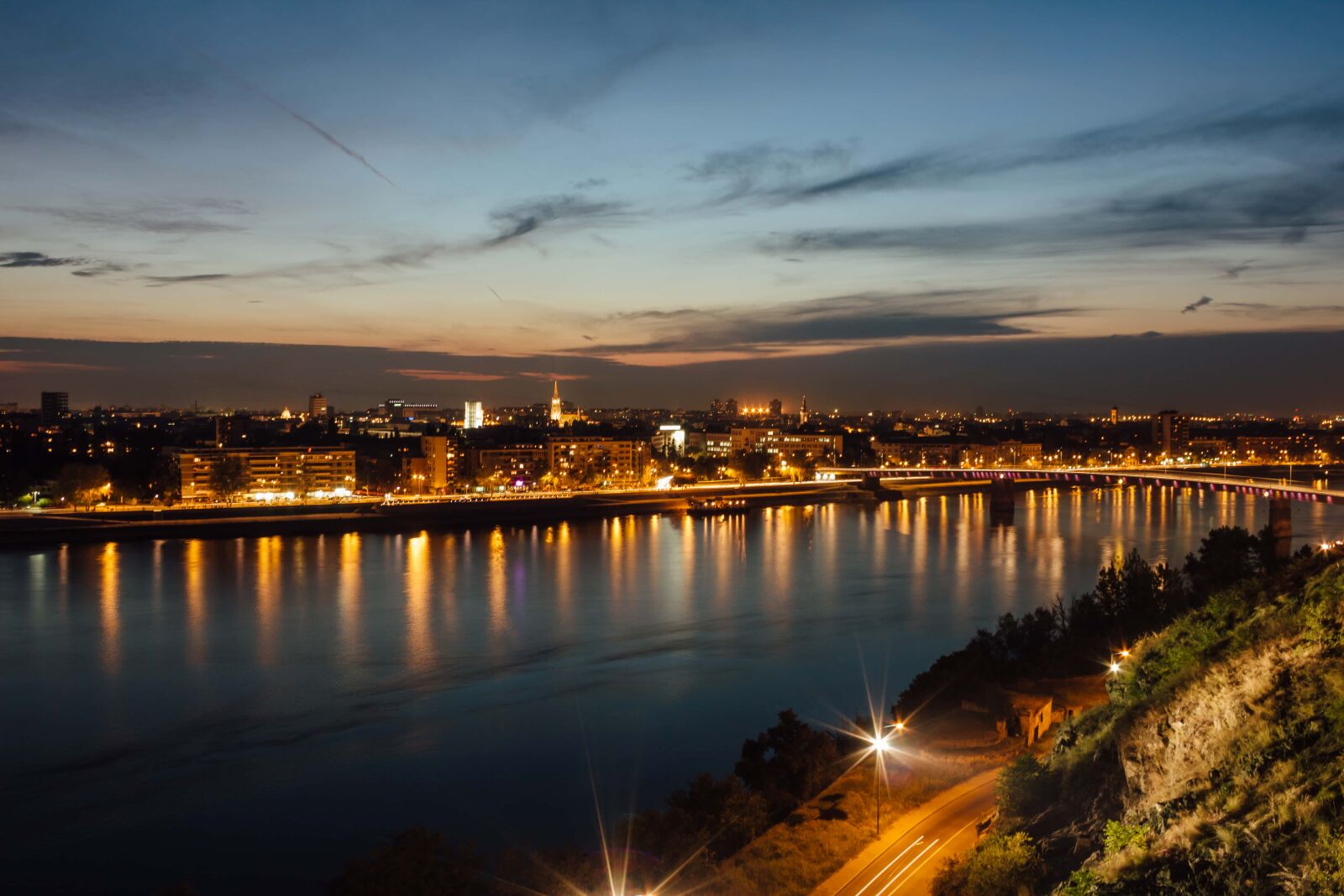 Canon EF-S 18-55mm F3.5-5.6 IS sample photo. Panorama, cityscape, nighttime, riverbank photography