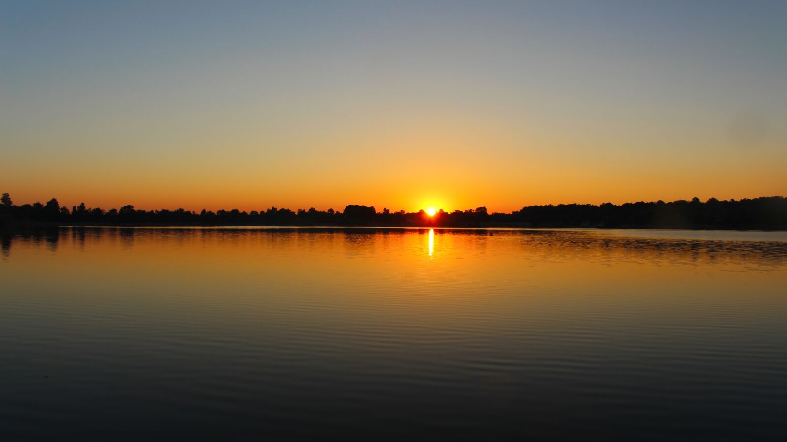Canon EOS 700D (EOS Rebel T5i / EOS Kiss X7i) sample photo. Sunrise, lake, morgenstimmung photography