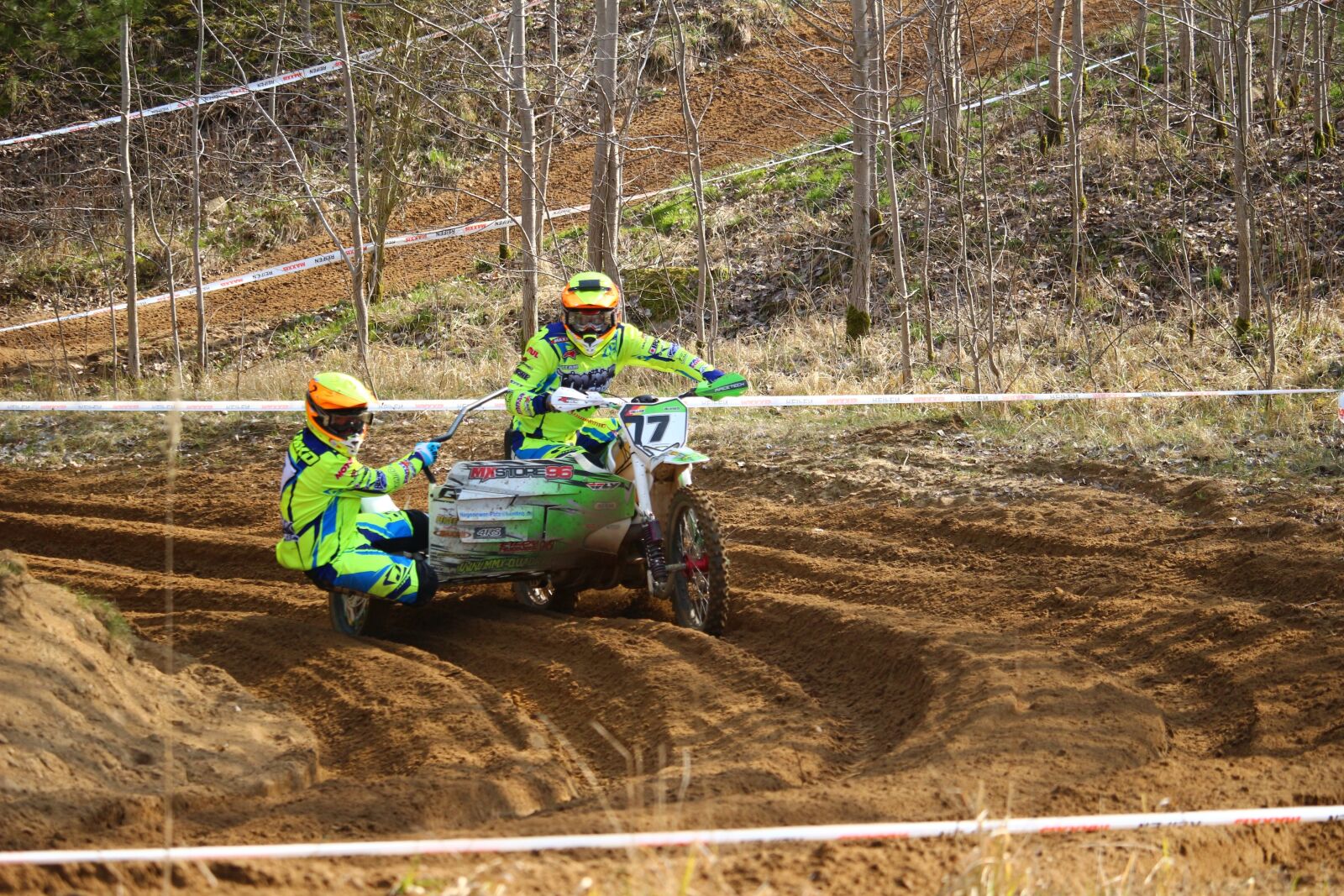Canon EOS 100D (EOS Rebel SL1 / EOS Kiss X7) sample photo. Motocross, cross, sidecar photography