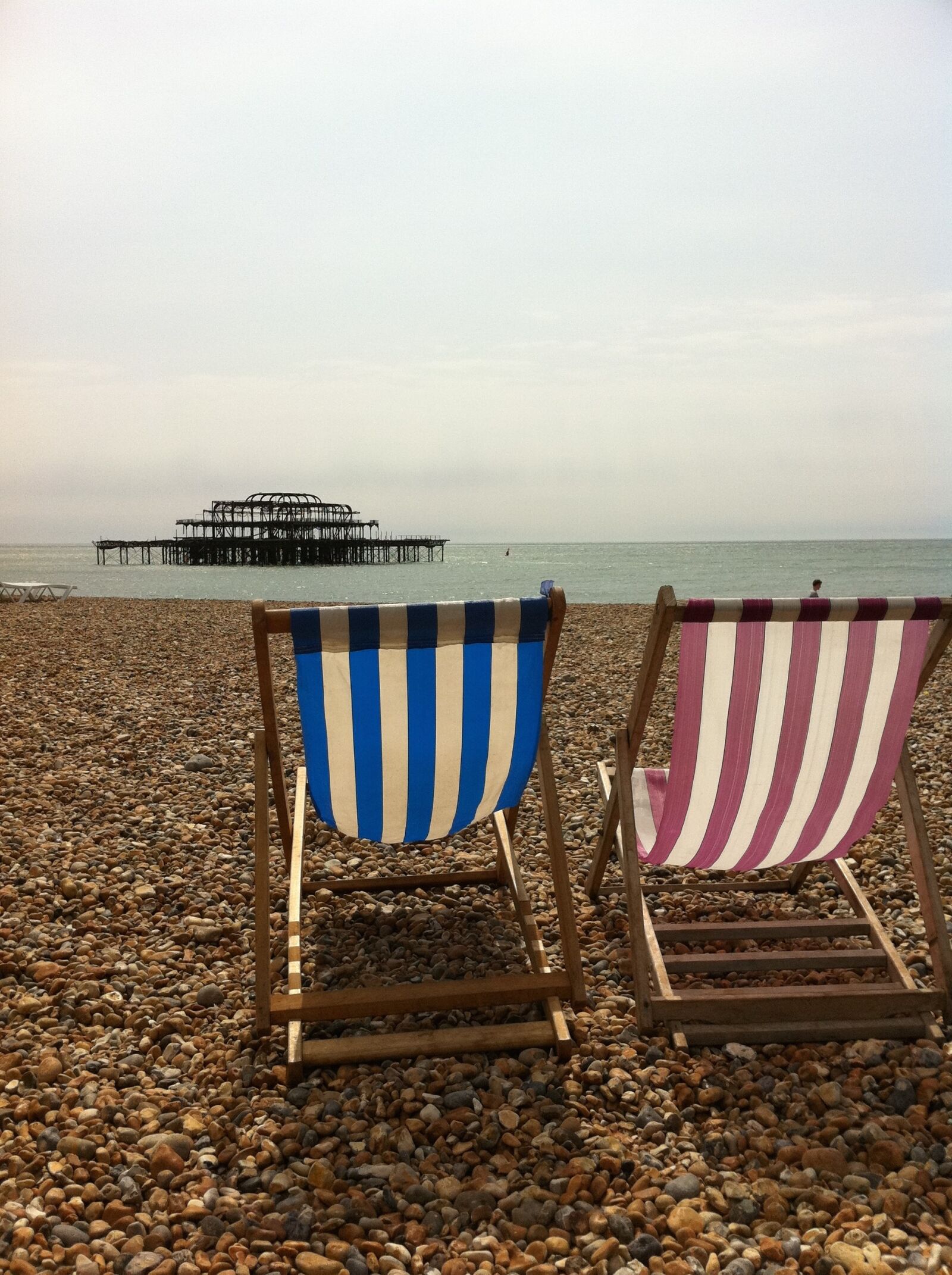 Apple iPhone 4 sample photo. Deckchair, beach, relax photography