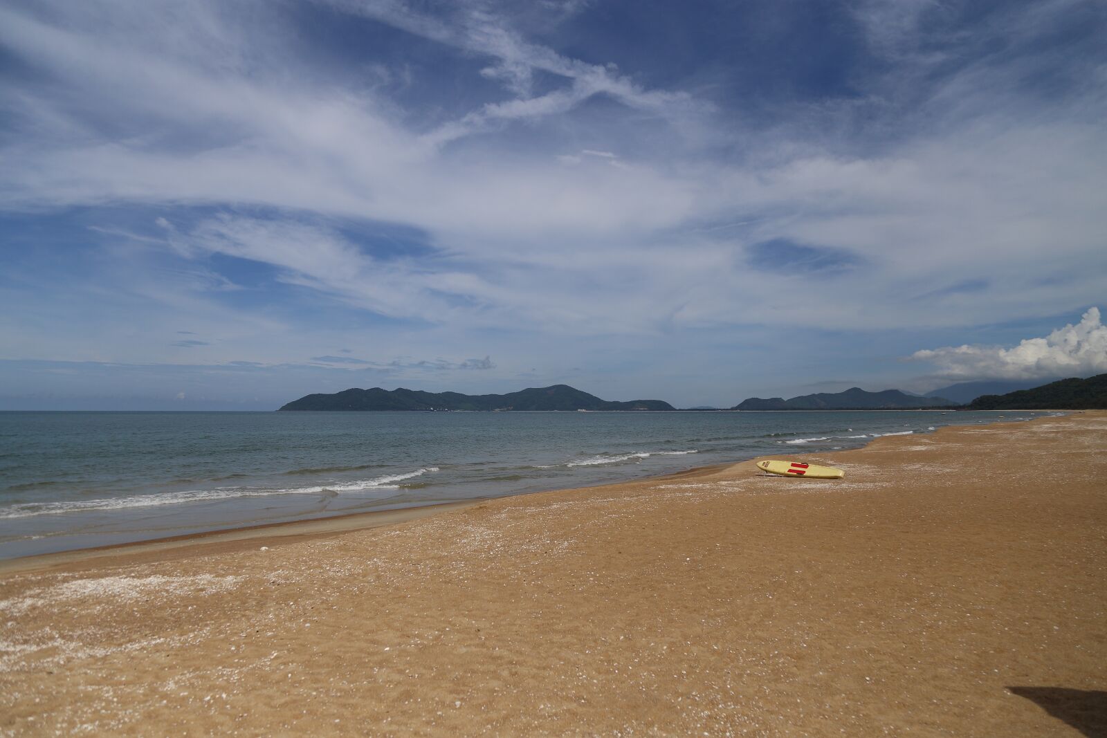 Canon EOS 6D + Canon EF 24-105mm F4L IS USM sample photo. Vietnam, beach, angsana franco photography