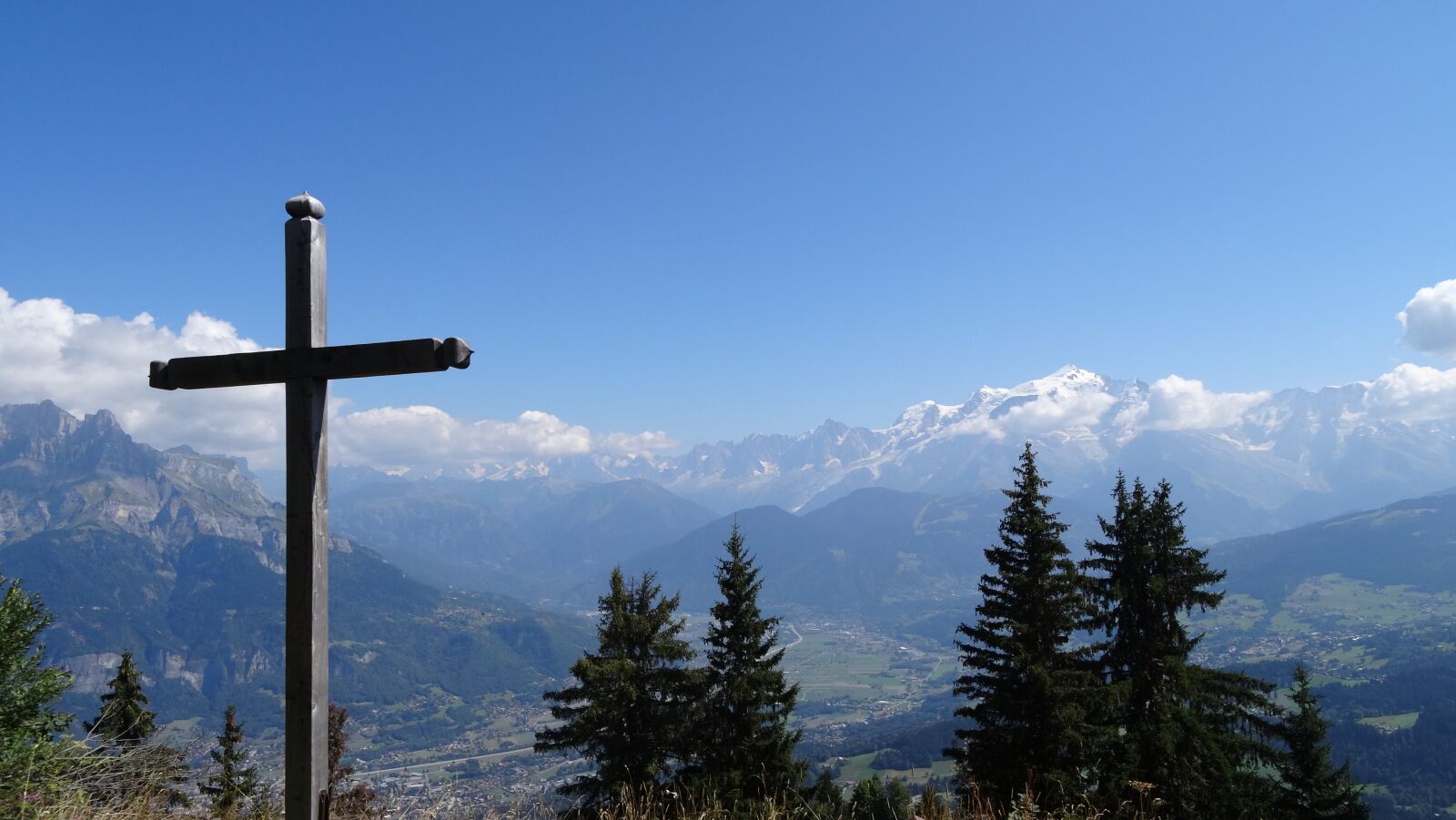 Sony Cyber-shot DSC-HX50V sample photo. Mountain, alps, cross photography