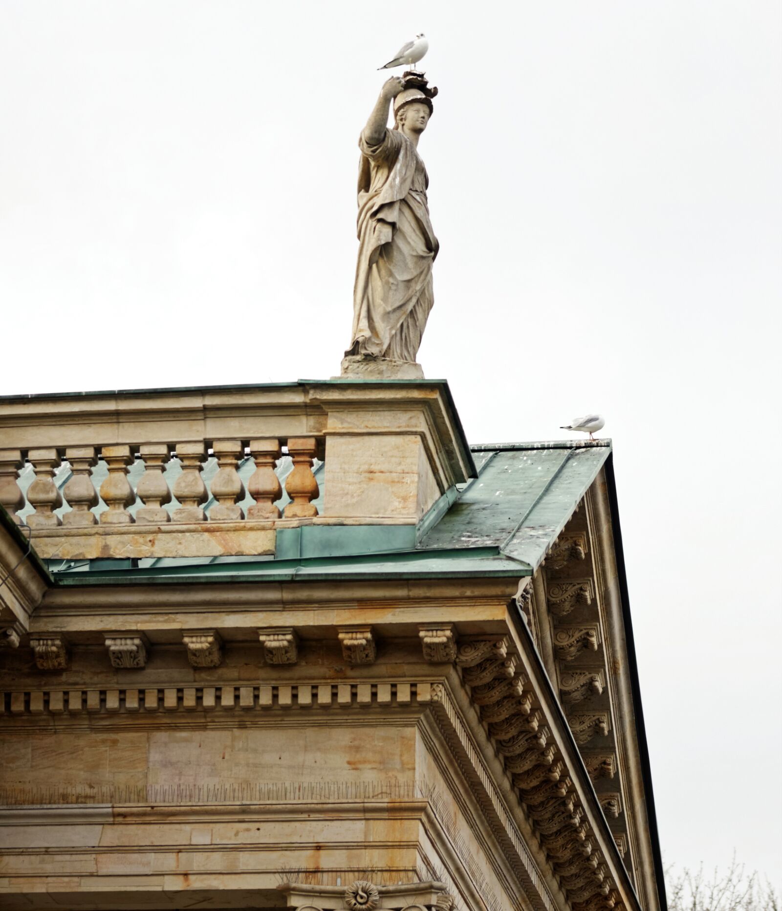 Nikon D5100 sample photo. Sculpture, statue, roof photography