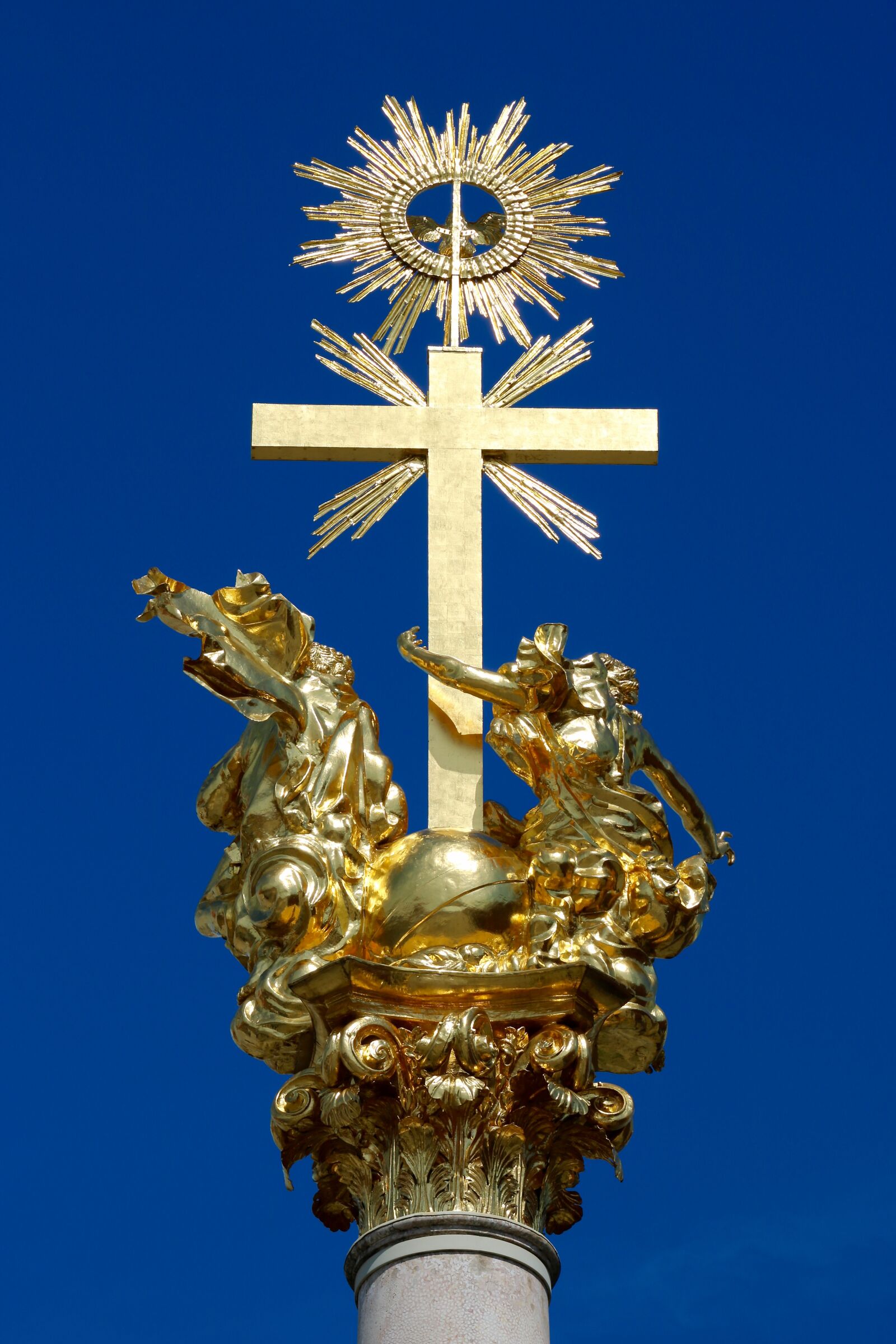 Canon EOS 750D (EOS Rebel T6i / EOS Kiss X8i) sample photo. Straubing, bavaria, landmark photography