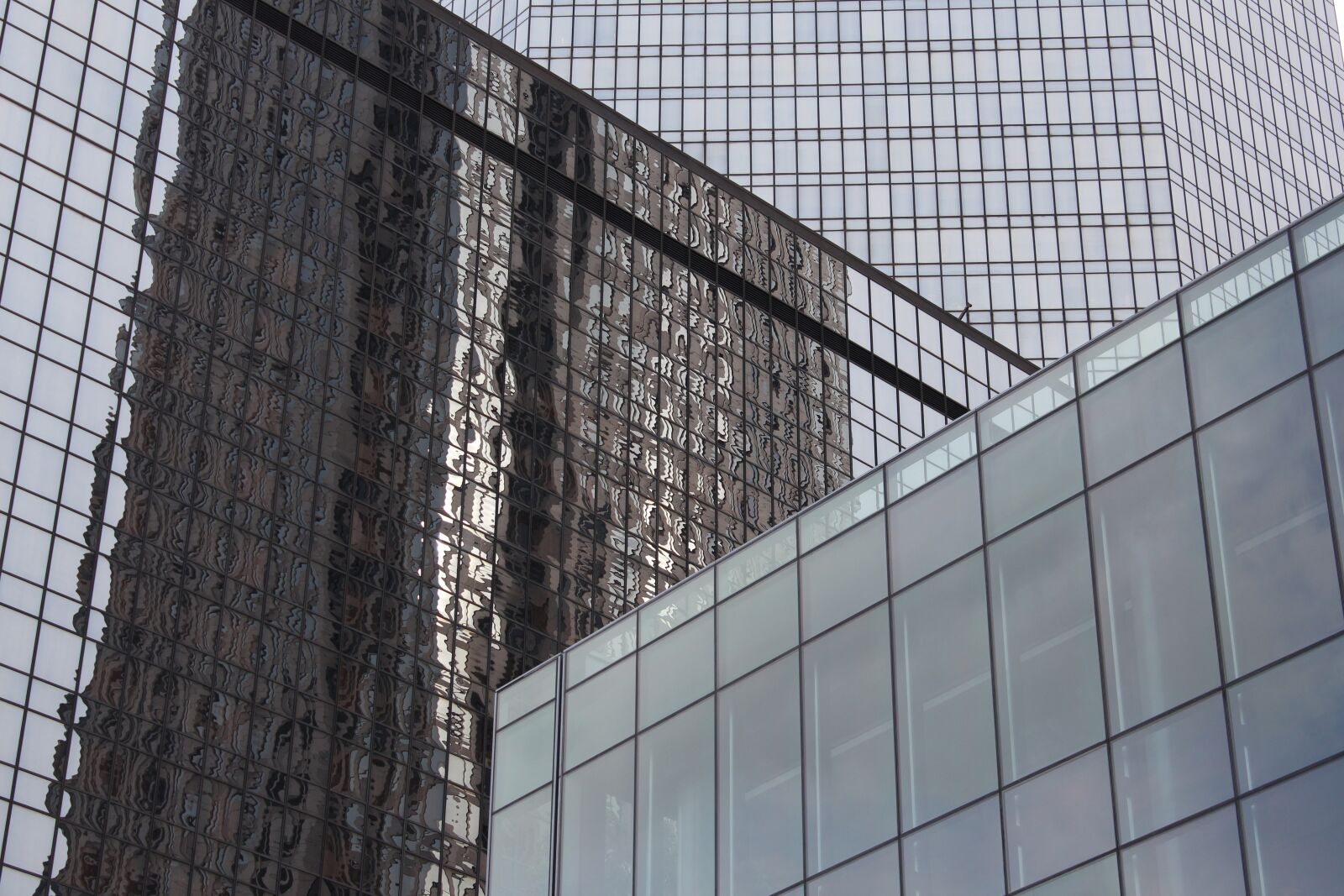 Canon EOS 650D (EOS Rebel T4i / EOS Kiss X6i) sample photo. Glass, buildings, architecture photography