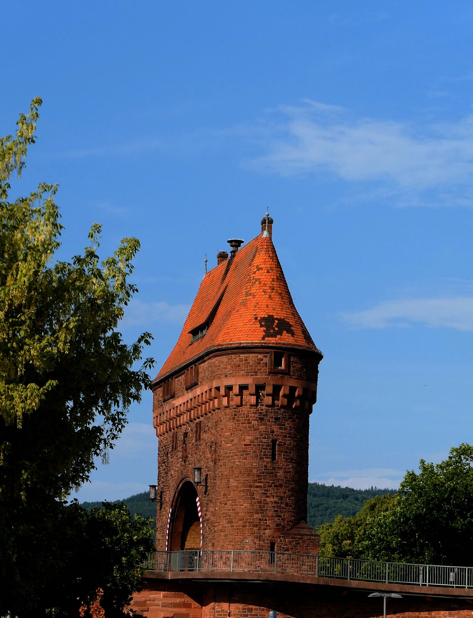 Panasonic Lumix DMC-LX10 (Lumix DMC-LX15) sample photo. Main bridge, miltenberg, zwillingstor photography