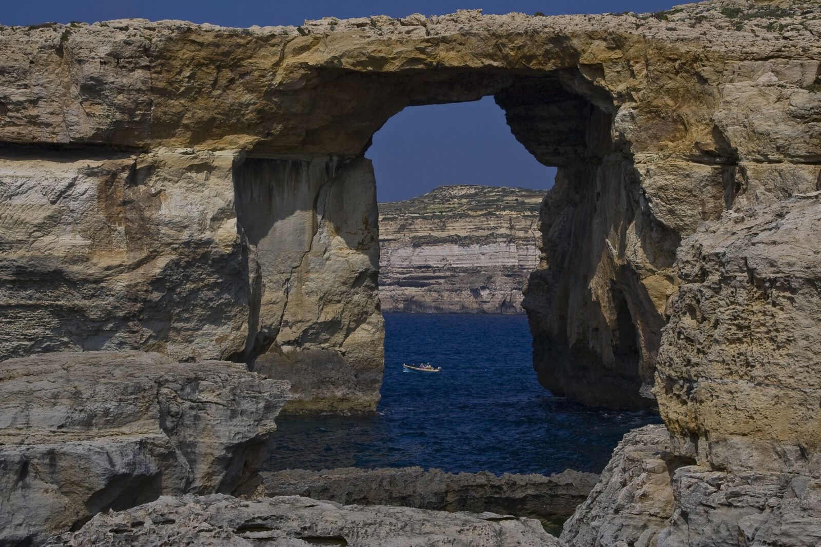 Canon EOS 350D (EOS Digital Rebel XT / EOS Kiss Digital N) sample photo. Azure, window, gozo photography