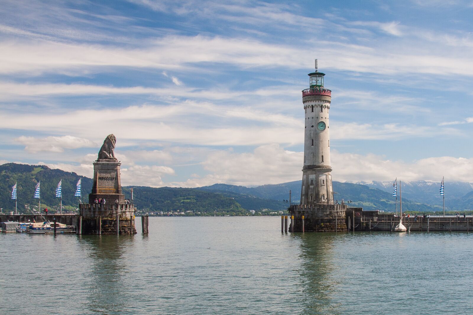 Canon EOS 50D + Canon EF 24-105mm F4L IS USM sample photo. Lindau, lake constance, port photography