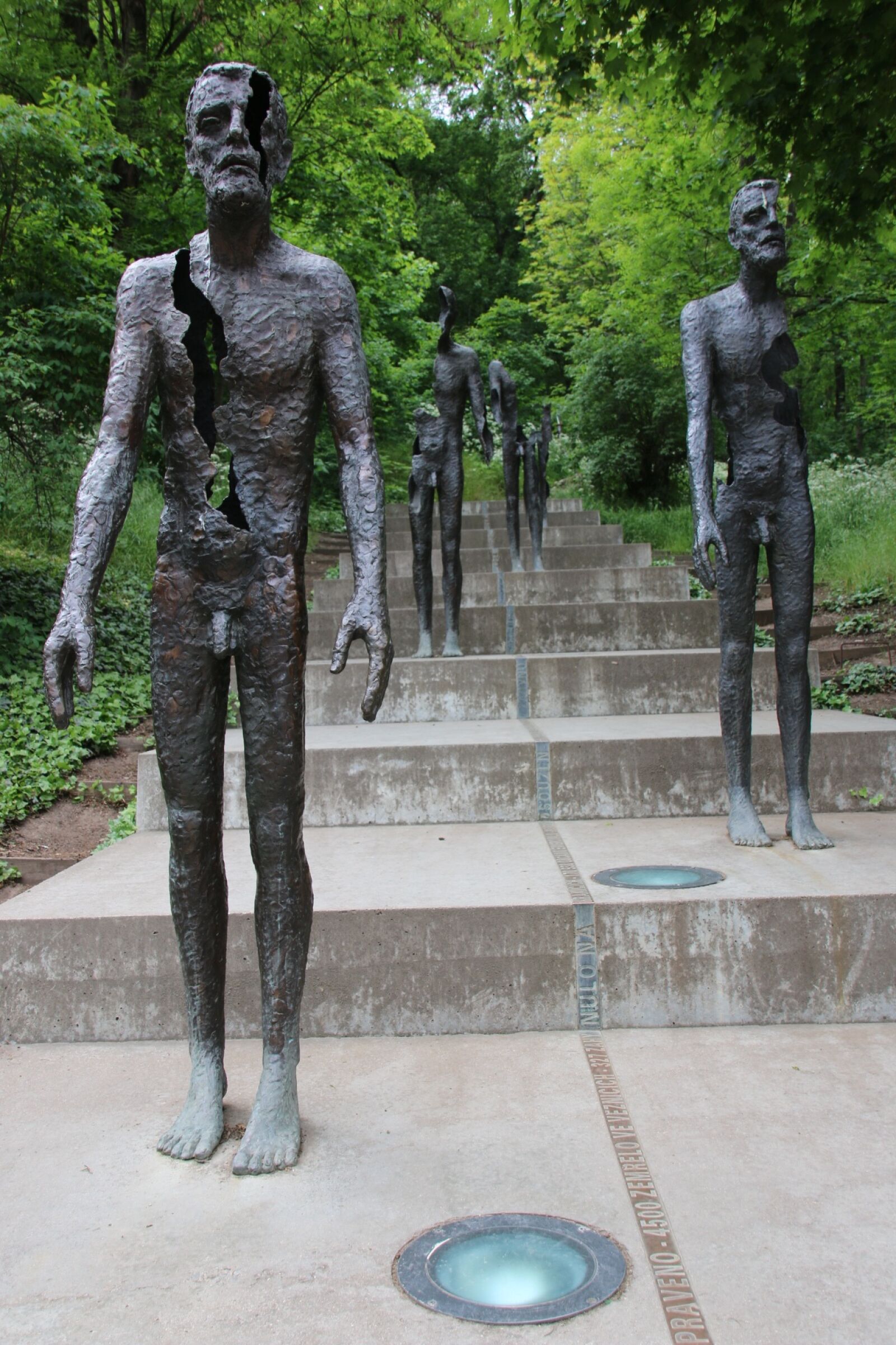 Canon EOS 70D sample photo. Prague, statues, mala strana photography