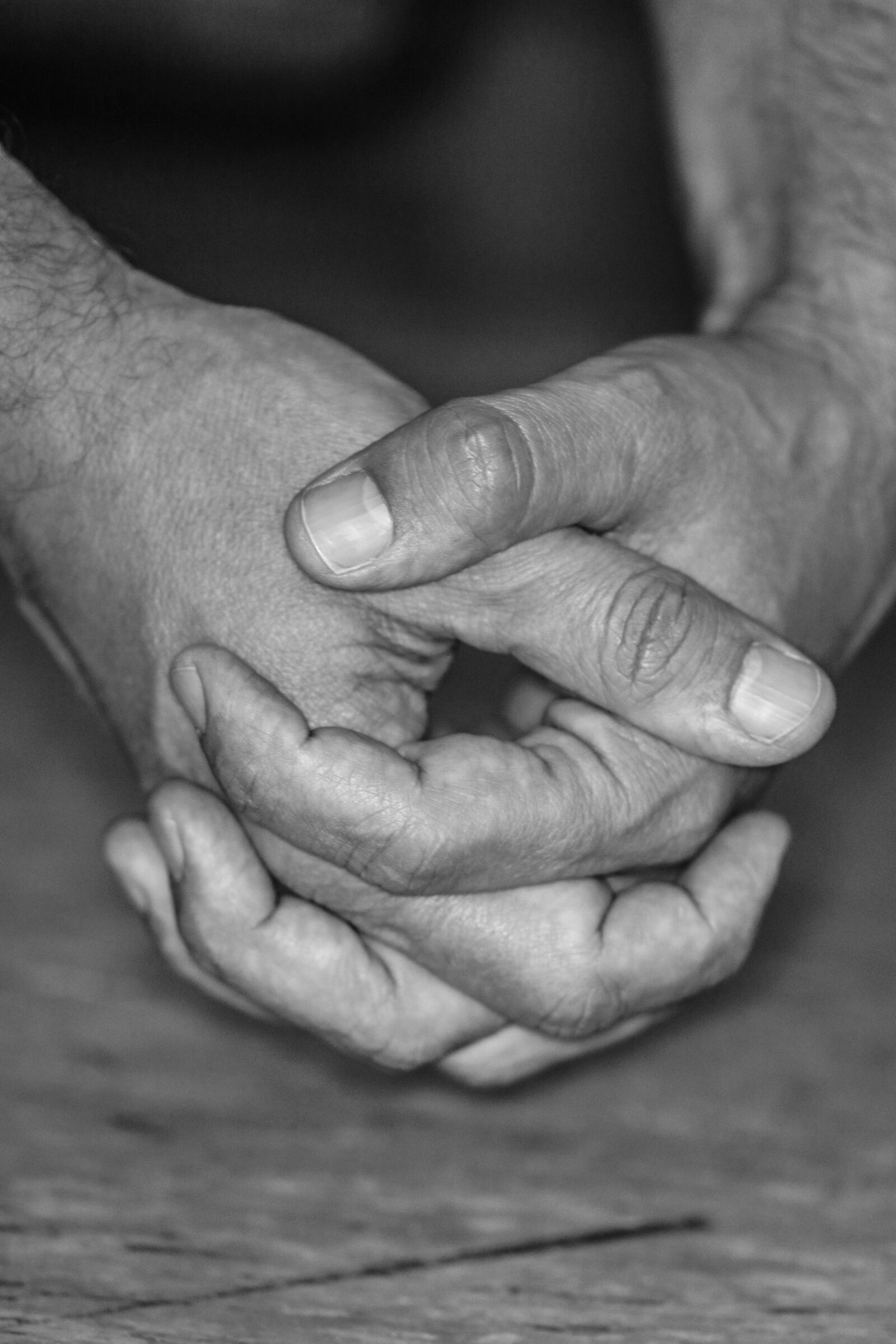 Canon EOS 7D Mark II sample photo. Hand, black and white photography