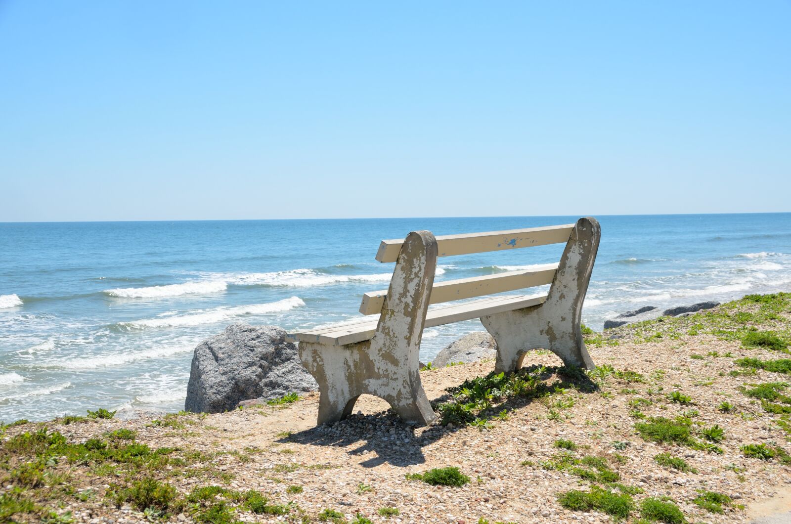 Nikon D7000 sample photo. Bench chair, overlook, beach photography