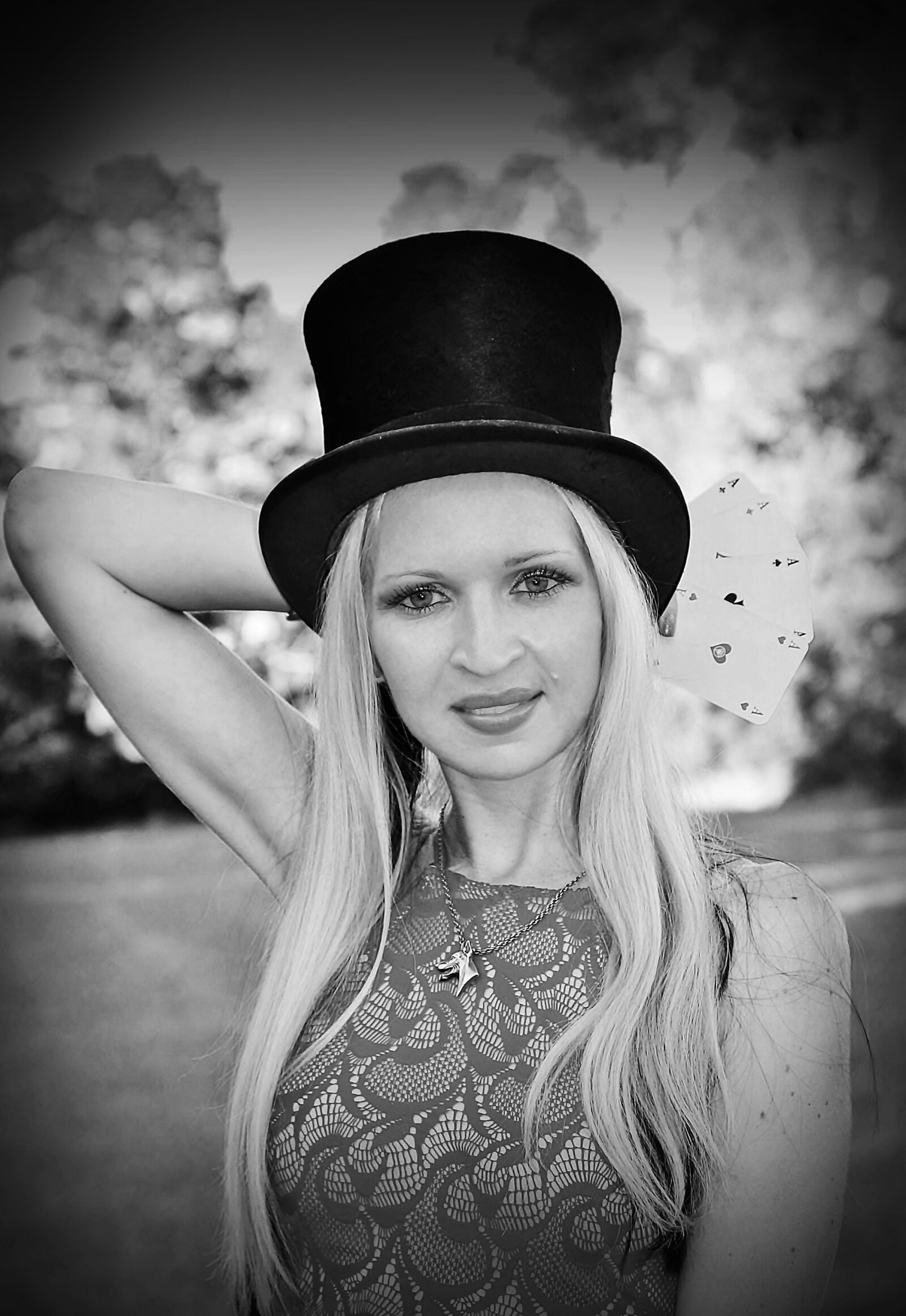 Canon EOS 600D (Rebel EOS T3i / EOS Kiss X5) sample photo. Woman, hat, beauty photography