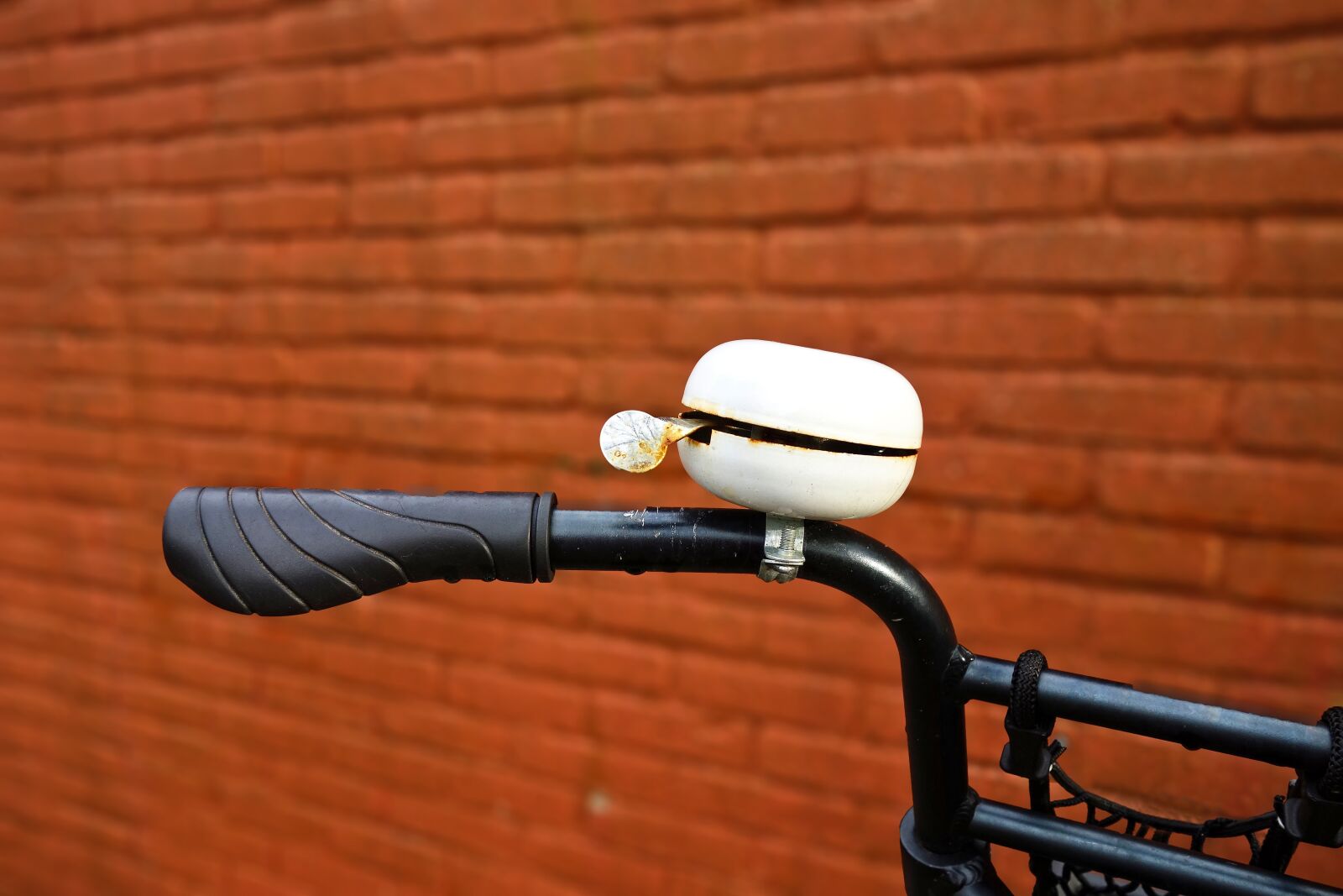 Sony Cyber-shot DSC-RX100 sample photo. Bell, bicycle, bicycle bell photography
