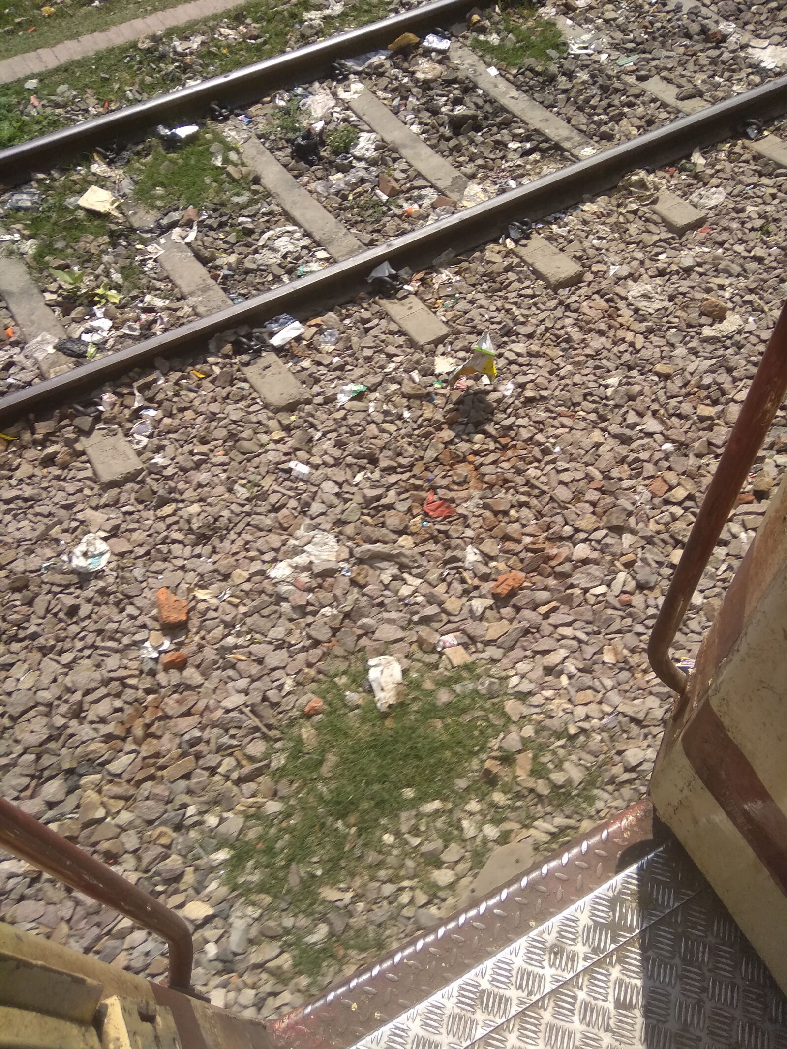 Xiaomi Redmi 5A sample photo. Line, train, railway photography