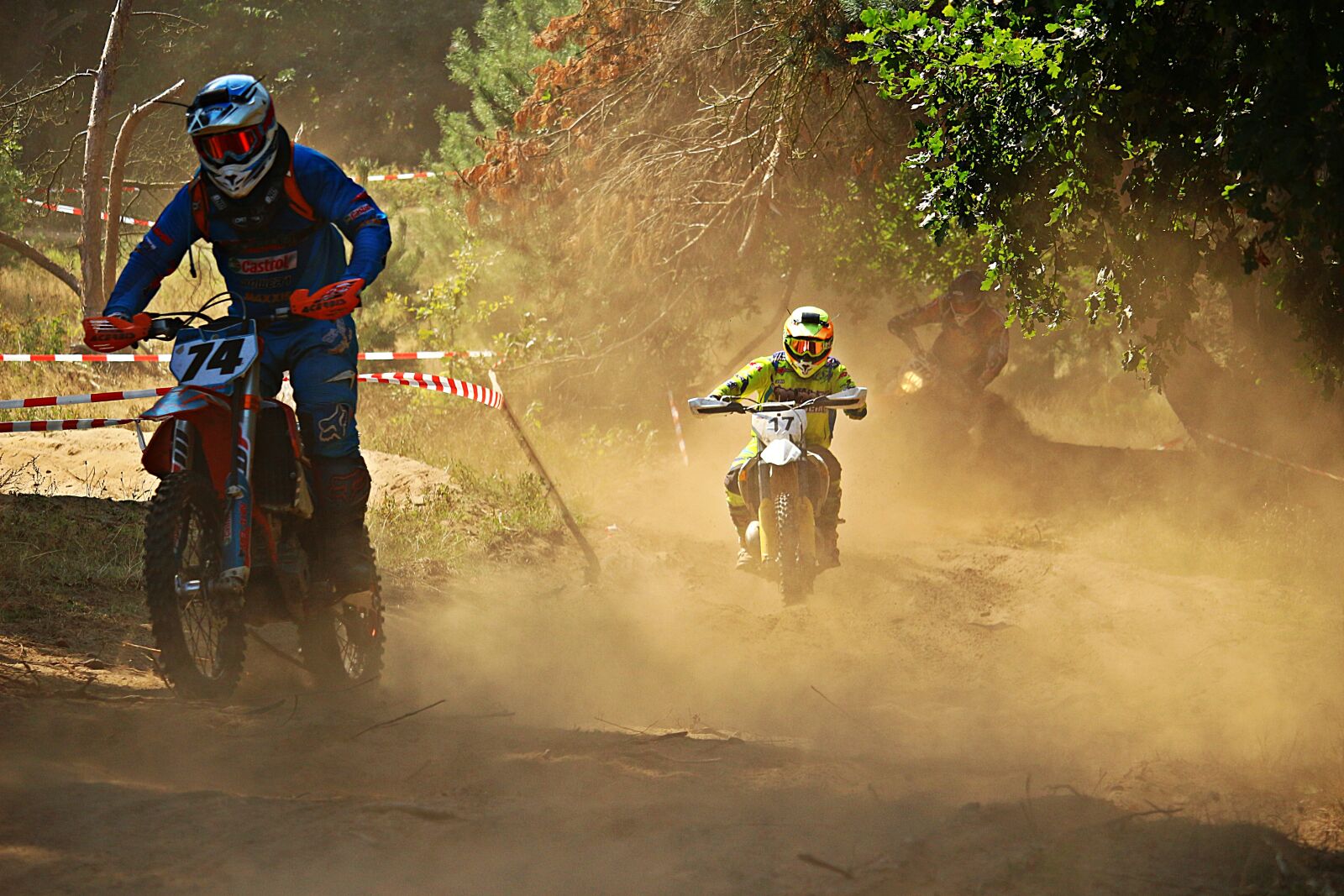 Canon EOS 100D (EOS Rebel SL1 / EOS Kiss X7) sample photo. Motocross, enduro, motorsport photography