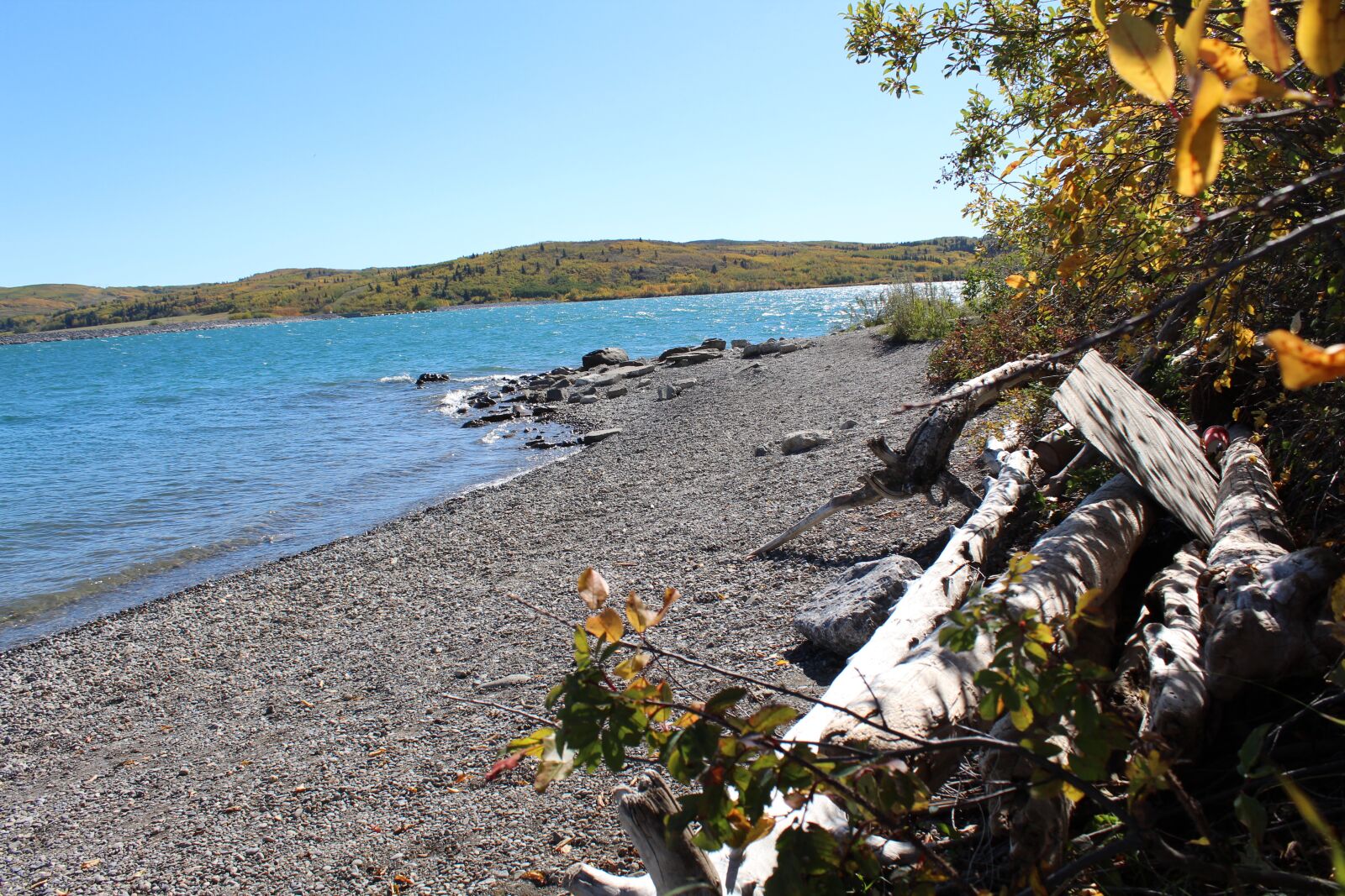 Canon EOS 1300D (EOS Rebel T6 / EOS Kiss X80) sample photo. Lake, shore, scenic photography