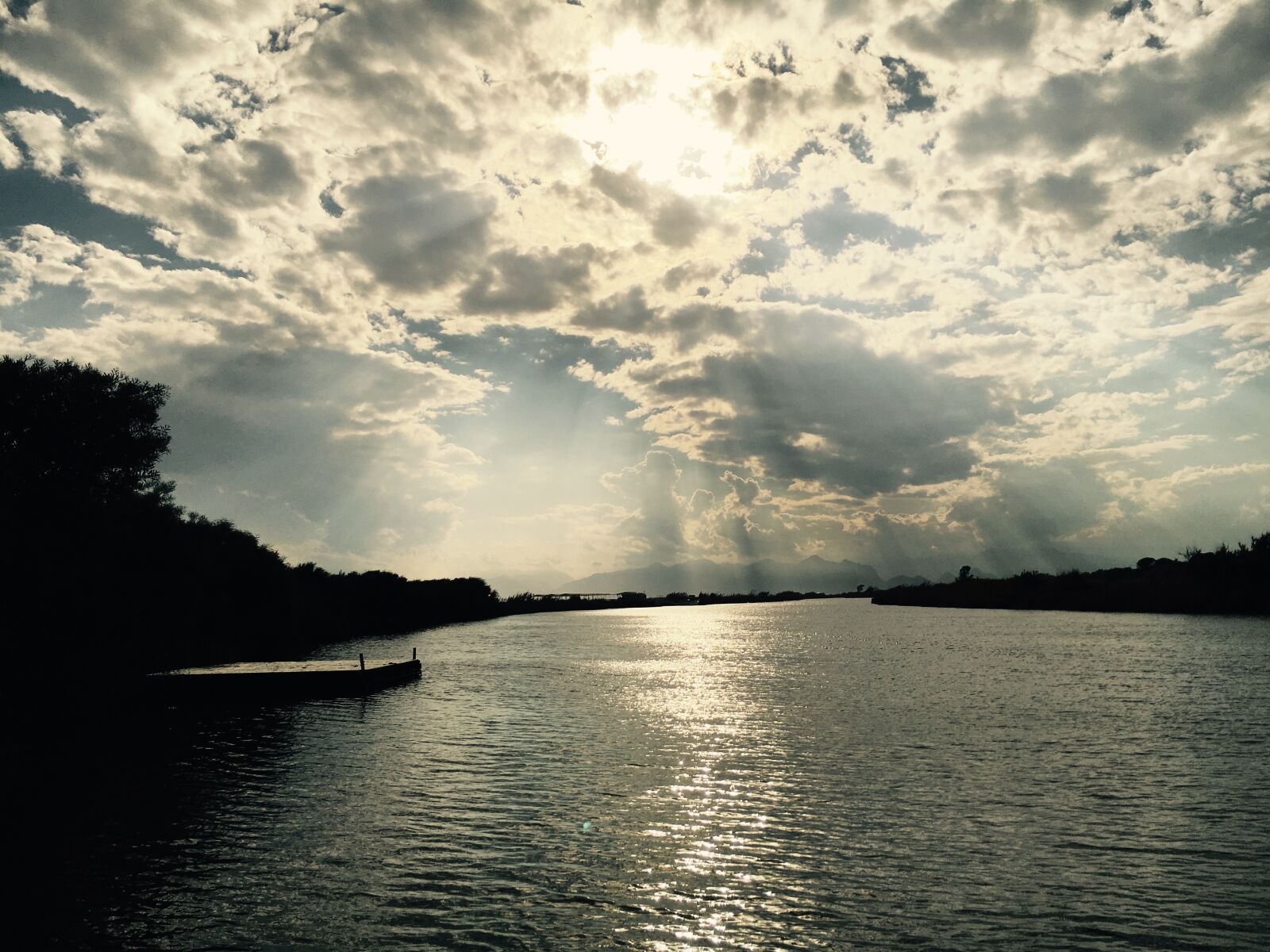 Apple iPhone 6s sample photo. Landscape, river, cloud photography