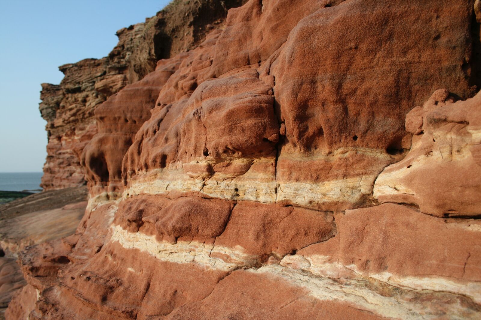 Canon EOS 350D (EOS Digital Rebel XT / EOS Kiss Digital N) sample photo. Rocks, red, sandstone photography