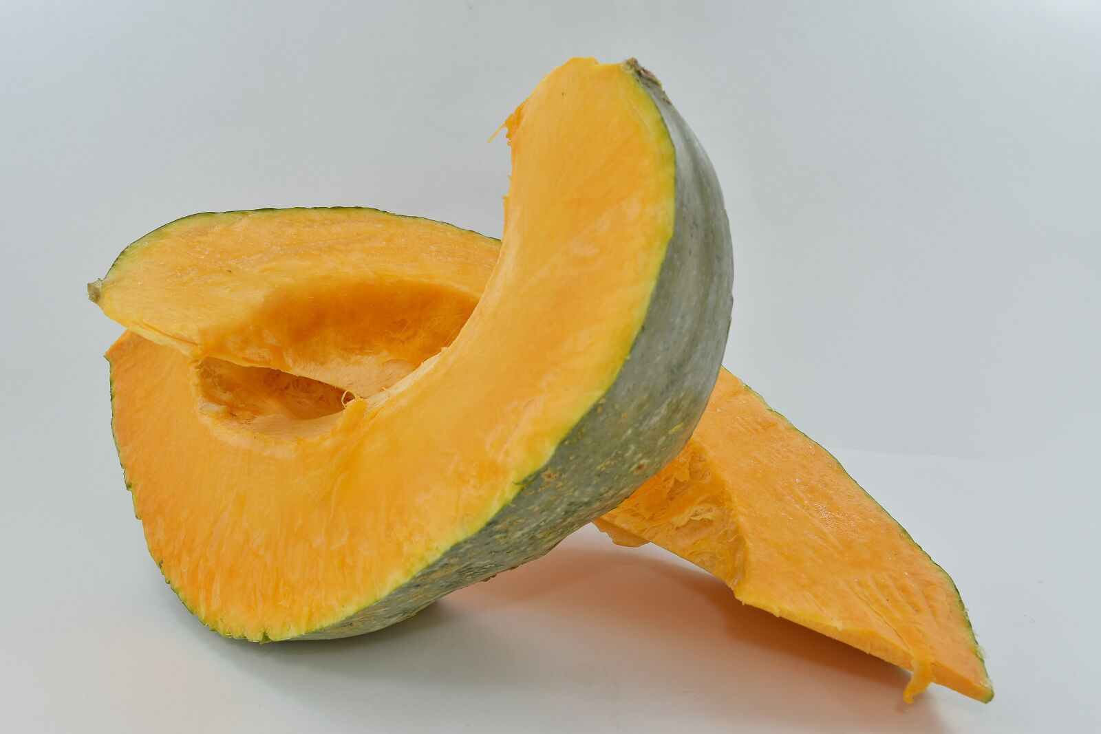 Nikon D5500 sample photo. Bark, organic, pumpkin, slices photography