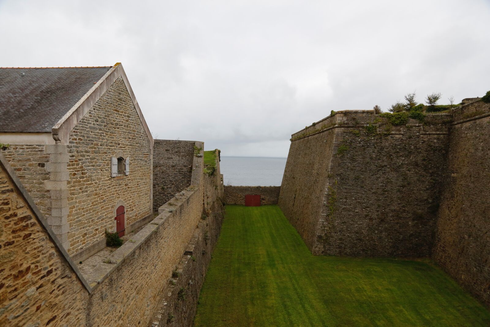 Canon EF 24-105mm F4L IS USM sample photo. Fort, rampart, brittany photography