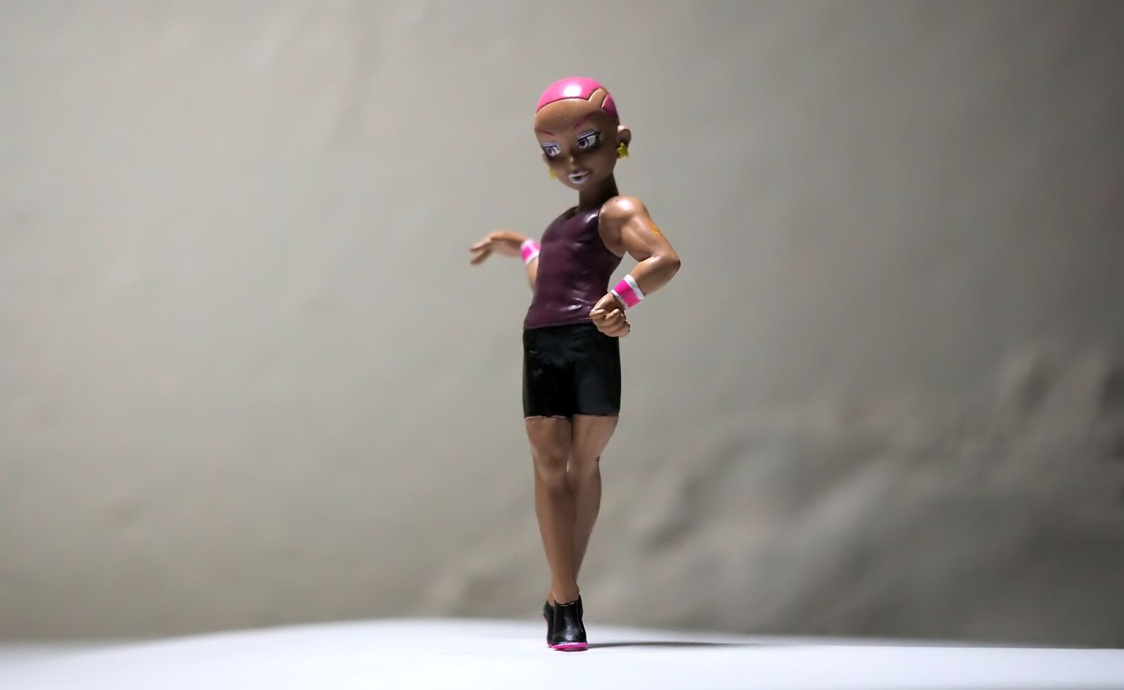 Olympus OM-D E-M1 sample photo. Toy, figurine, small photography